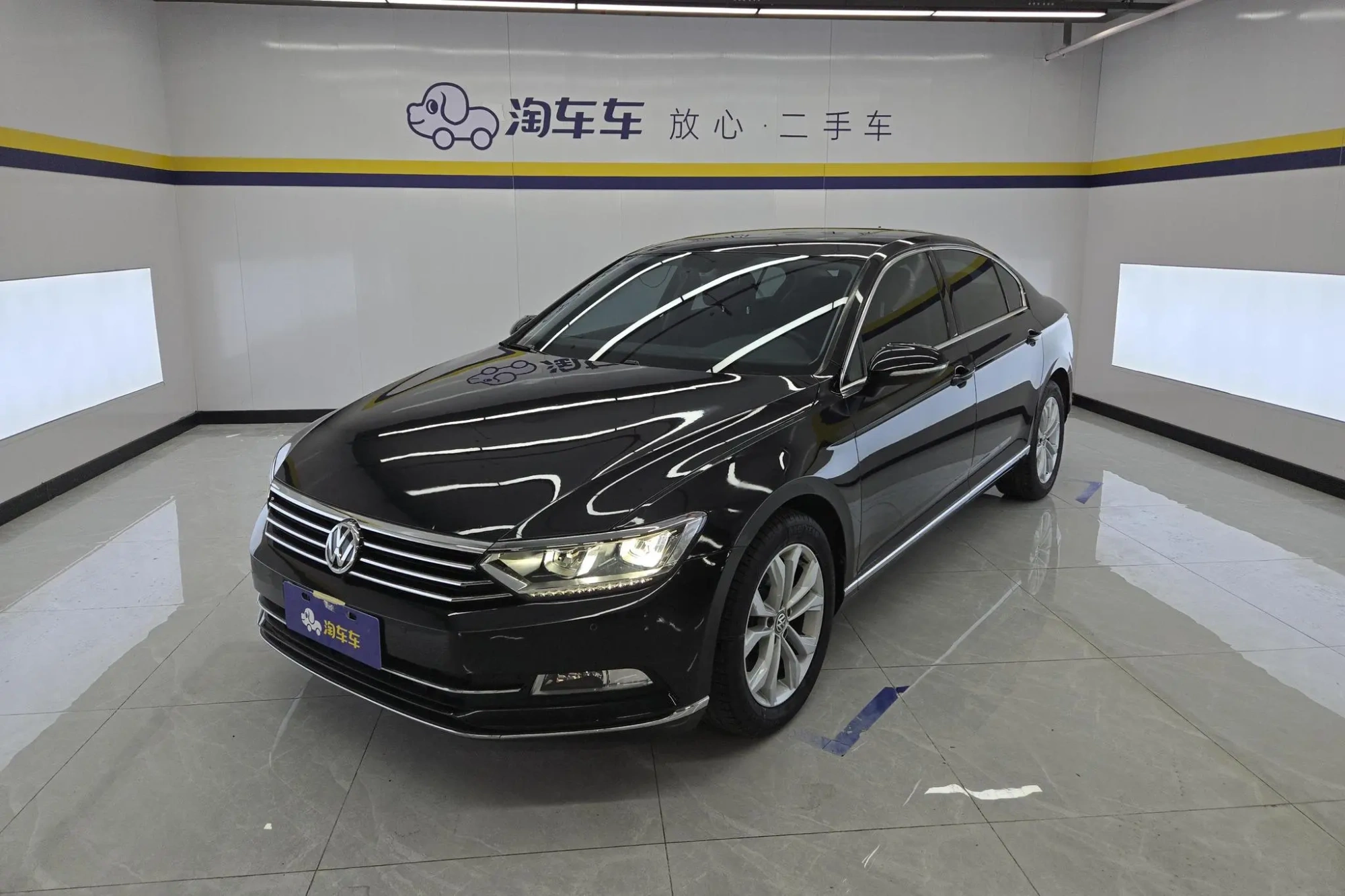 Volkswagen Magotan 330TSI DSG Luxury Country VI