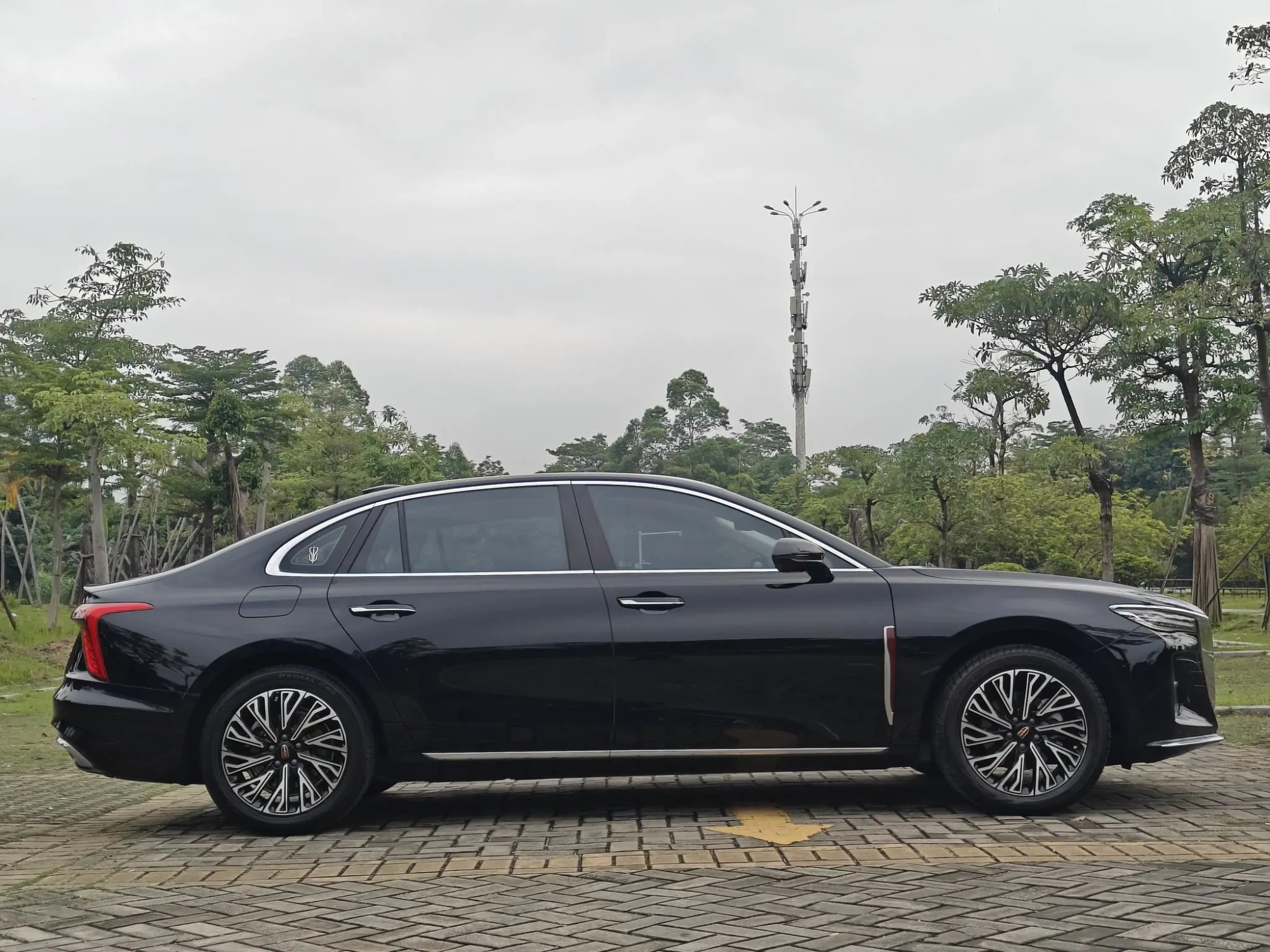 Hongqi Hongqi H5 2.0T Automatic Zhilian Qichang Version