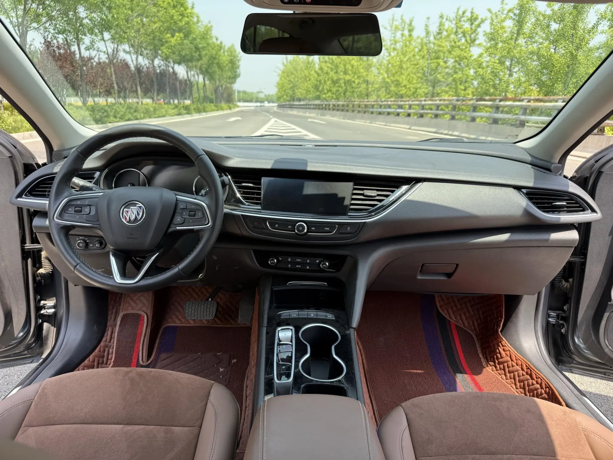Buick Regal 20T luxury Country VI