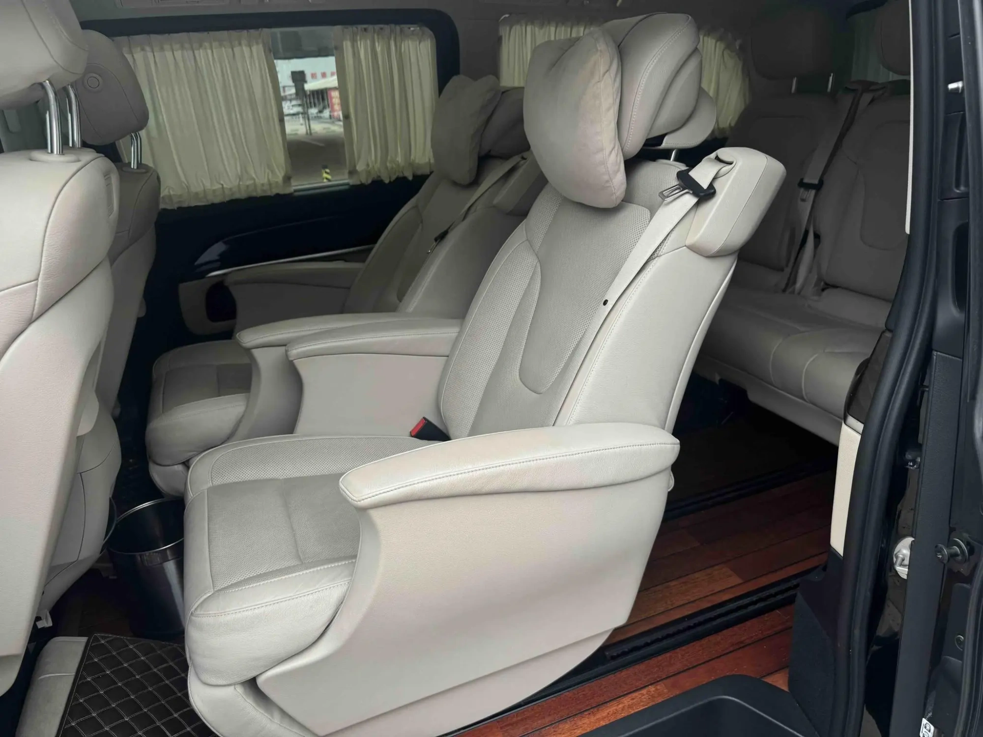 Mercedes-Benz Mercedes-Benz V-class V 260 Premium Edition Country VI