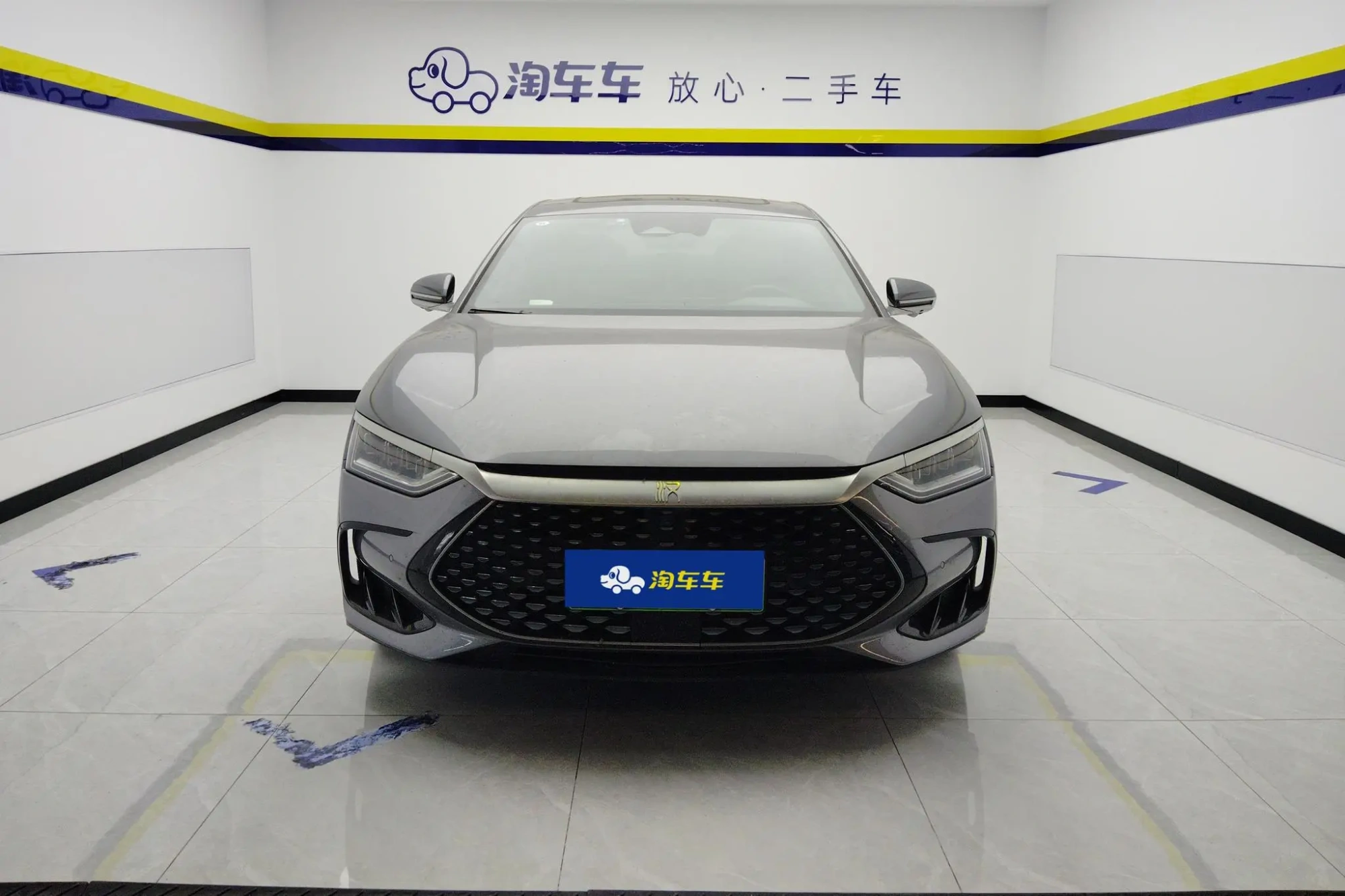 BYD Han DM DM-i Champion Edition 121KM Exclusive Type