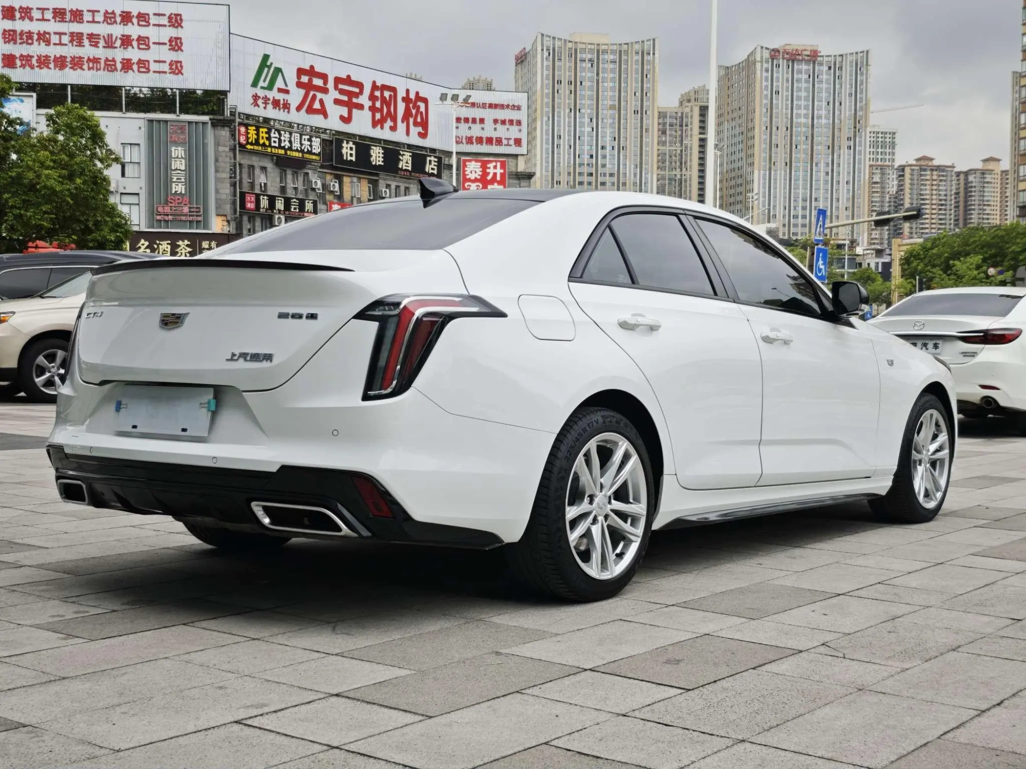 Cadillac Cadillac CT4 28T fashion type