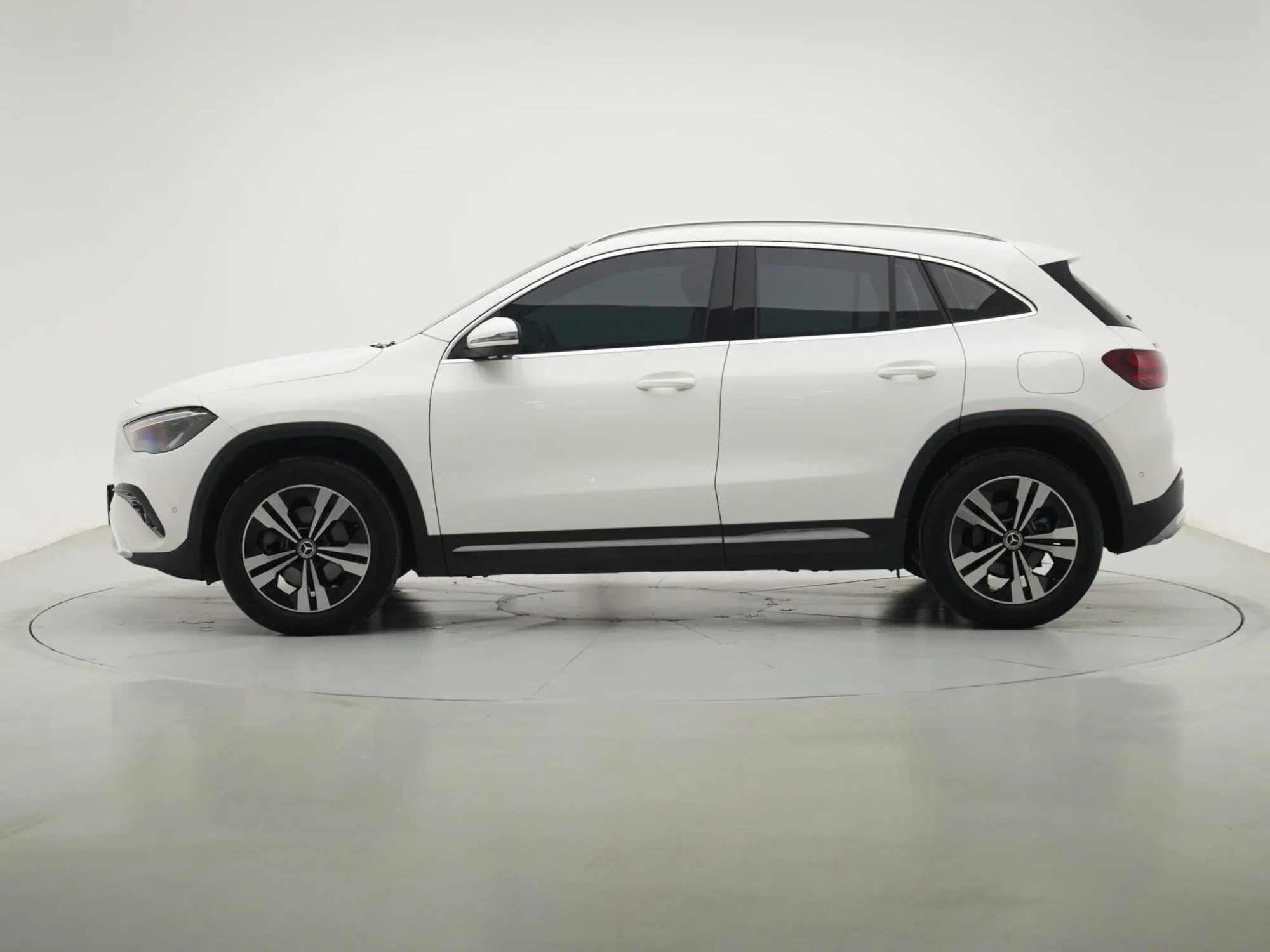 Mercedes-Benz Mercedes-Benz GLA GLA 200