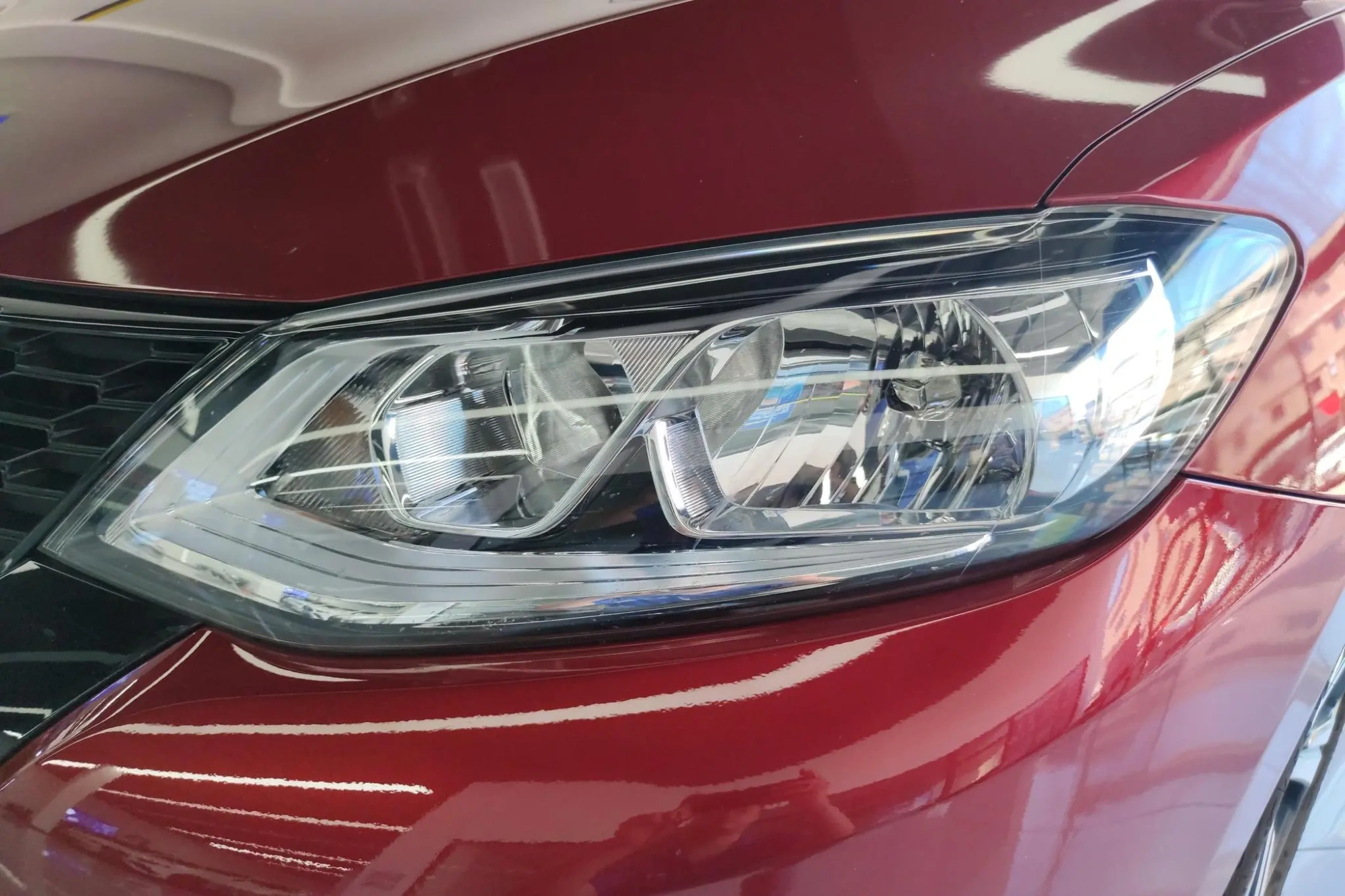 Nissan TIIDA 1.6L CVT Smart Travel Edition