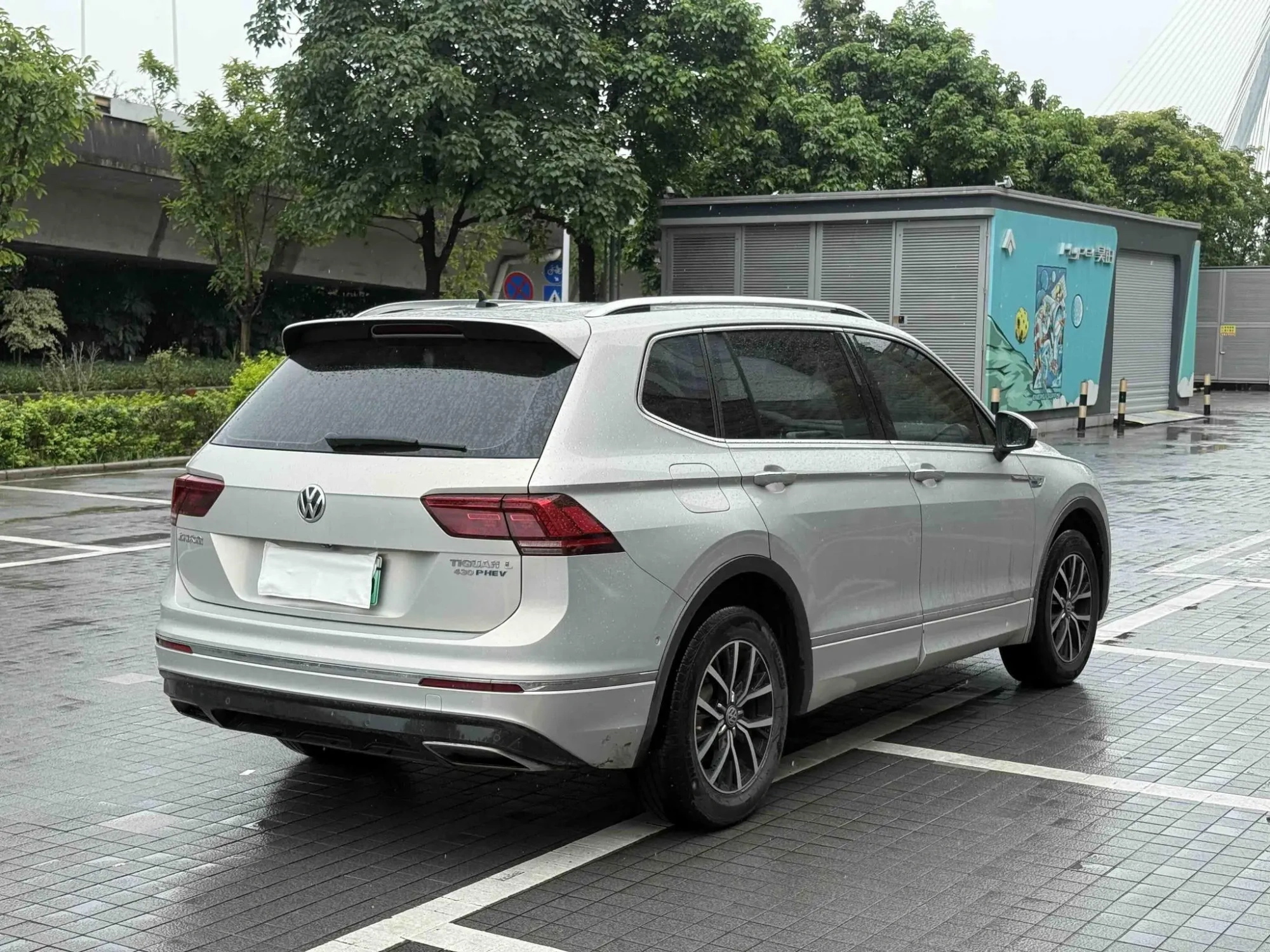 Volkswagen Tiguan L PHEV 430PHEV Hybrid Ultimate Edition