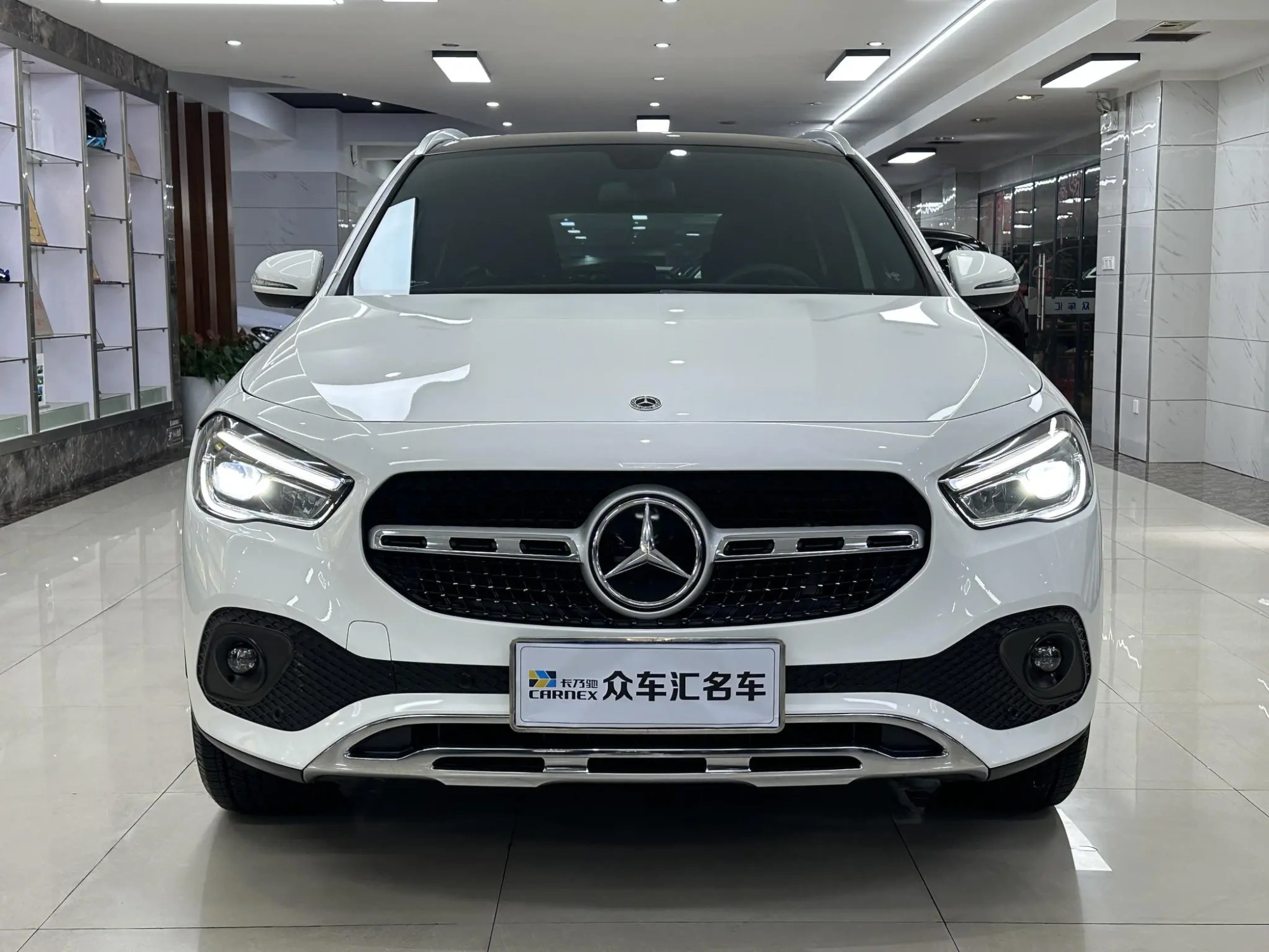 Mercedes-Benz Mercedes-Benz GLA GLA 200
