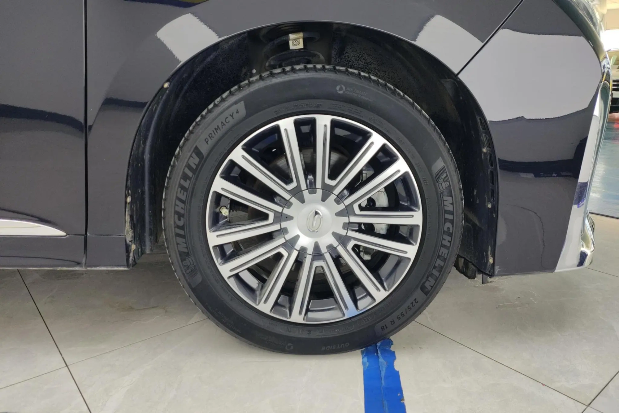 GAC Trumpchi M8 Lingxiu Series 390T Premium Edition