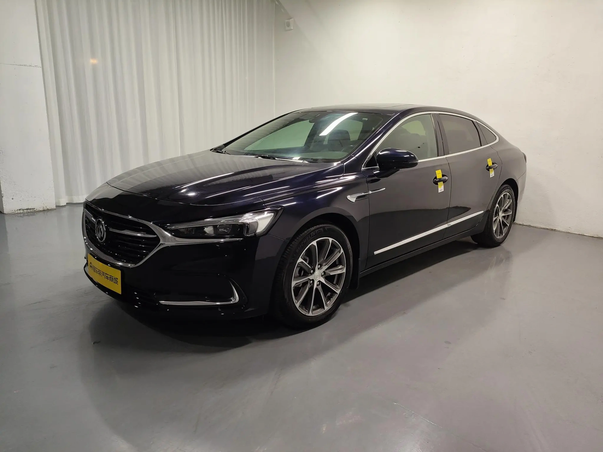 Buick Lacrosse 652T luxury