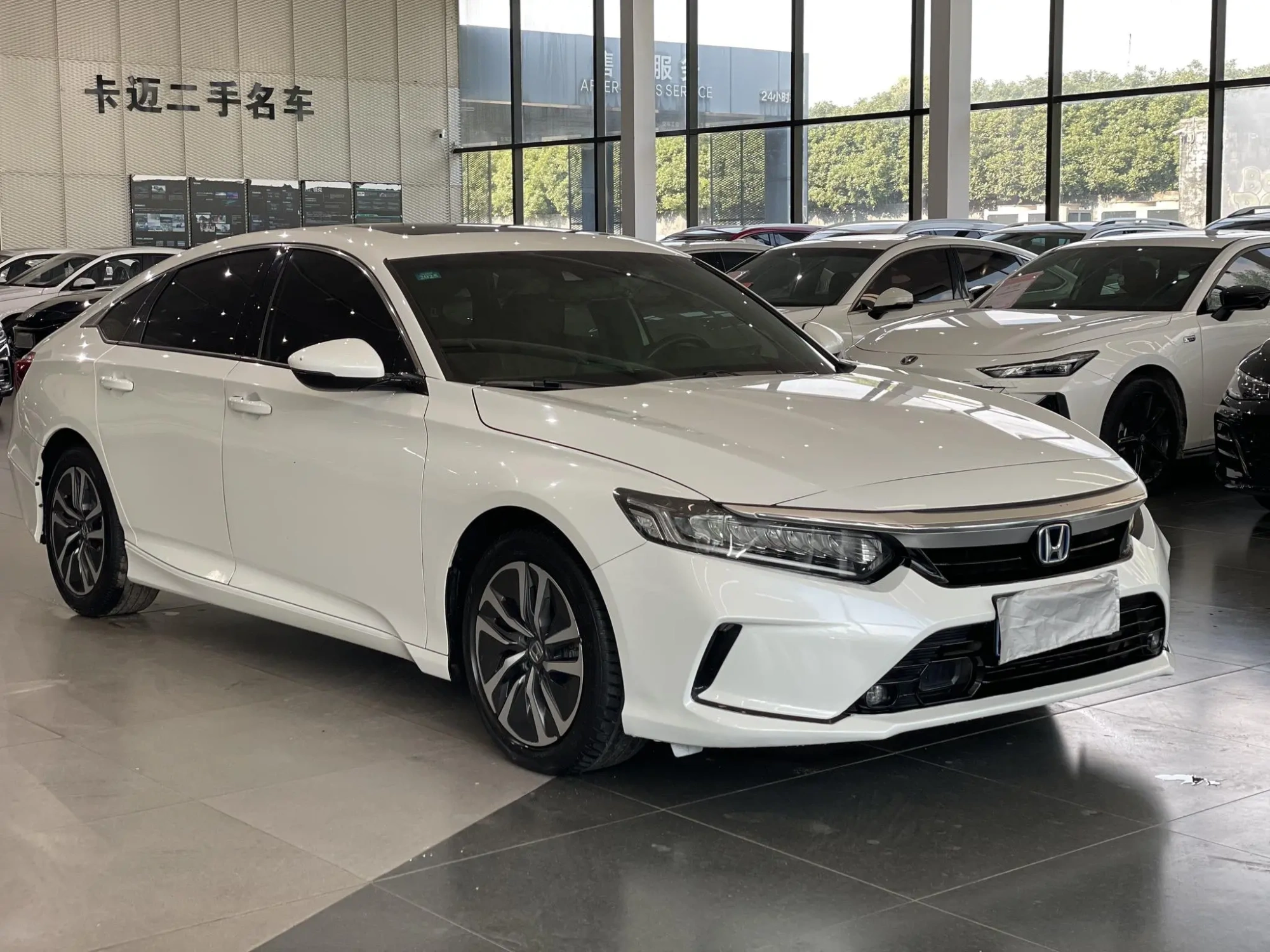 Honda Yingshipai Rui*Hybrid 2.0L Jingya Version