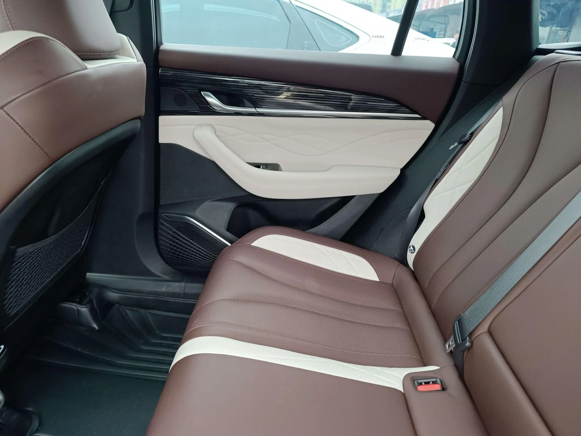 Geely Xingyue L 2.0TD DCT EVO two-wheel drive premium type