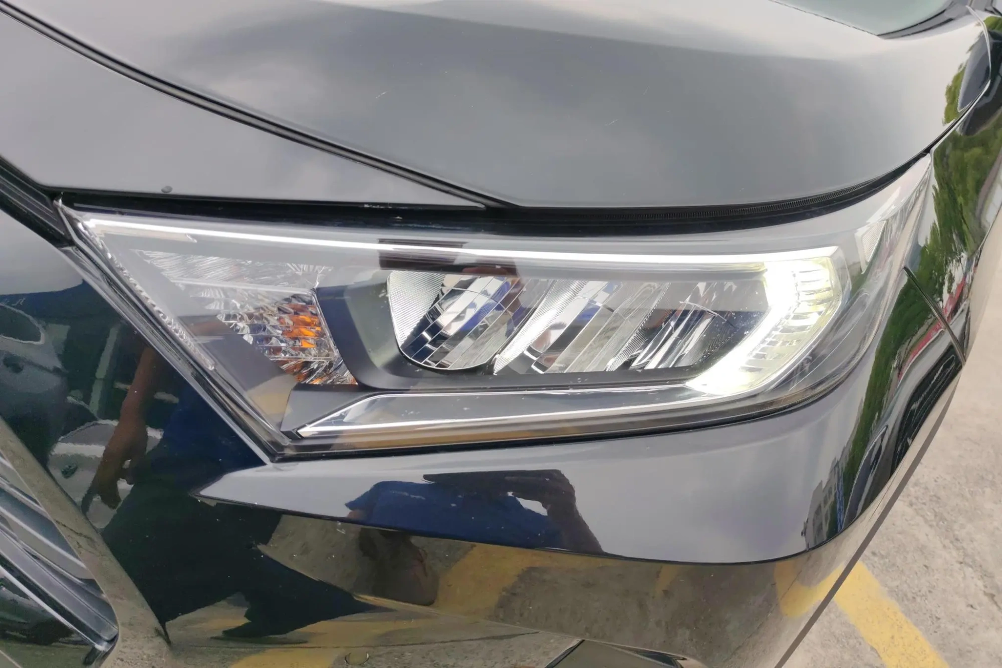 TOYOTA RAV4 Rongfang 2.0L CVT two-wheel drive fashion PLUS version