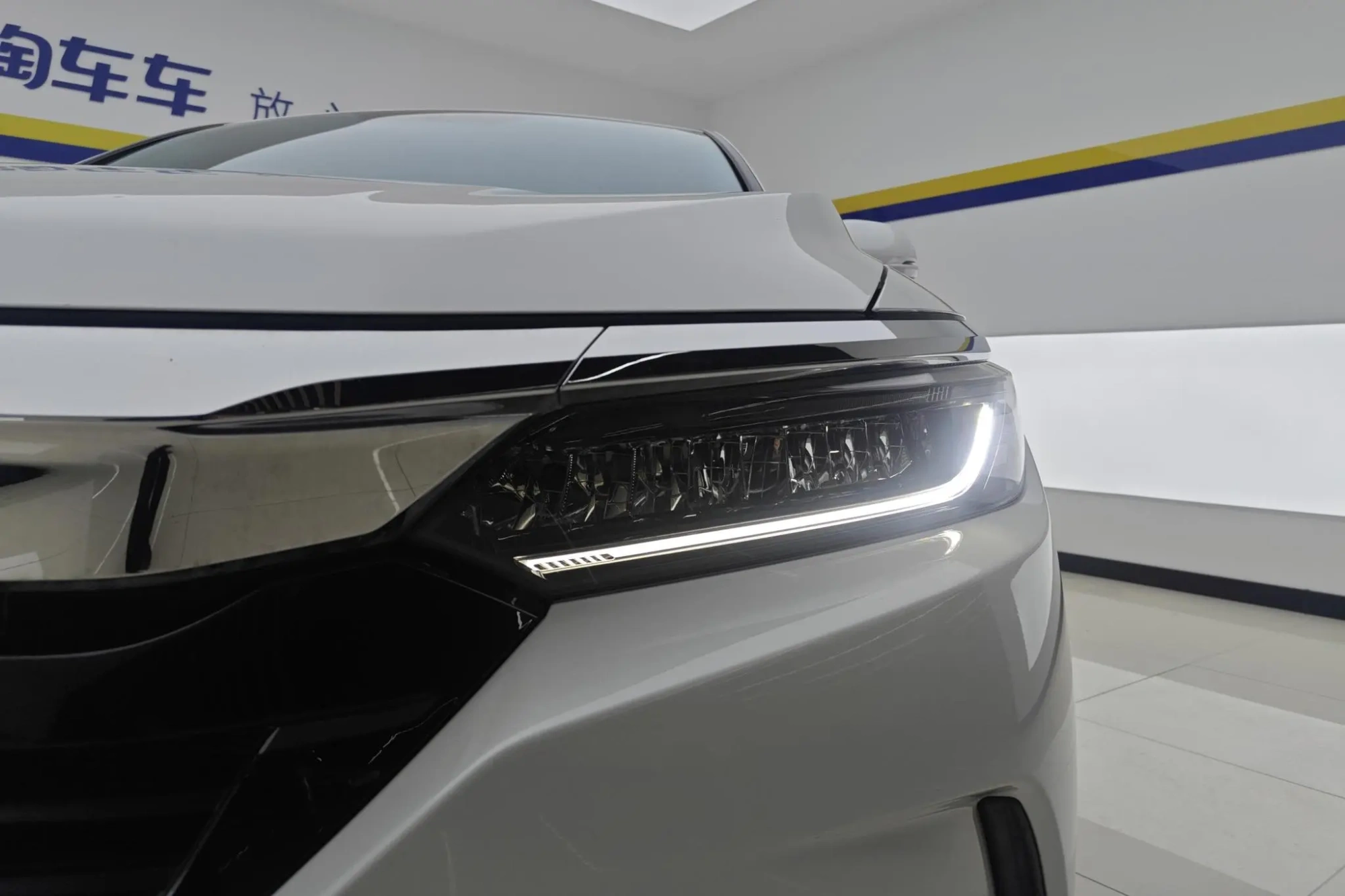 Honda Hao Ying 240TURBO CVT two-wheel drive Elite Edition