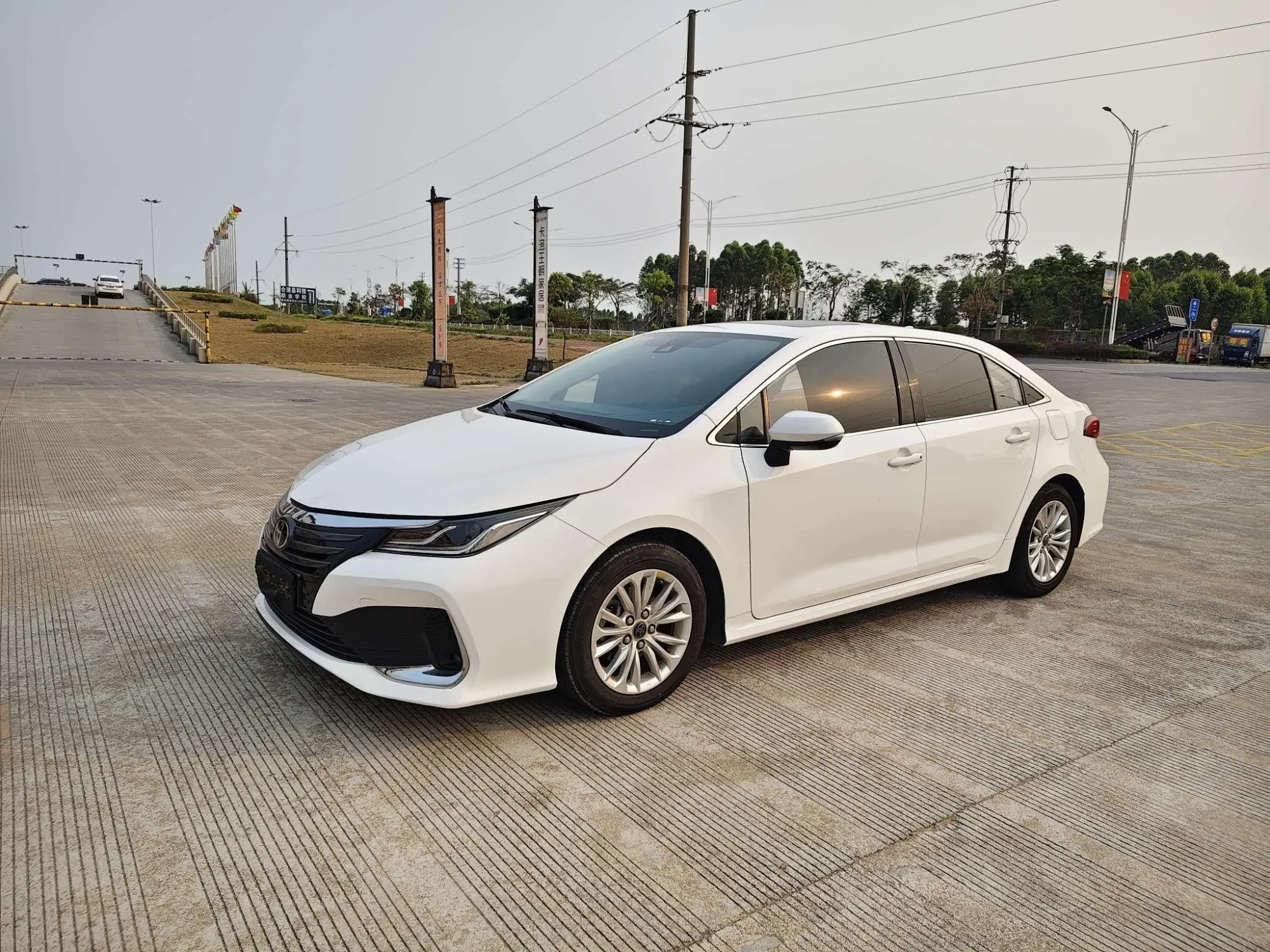 TOYOTA Asian lion 2.0L CVT Elite Edition