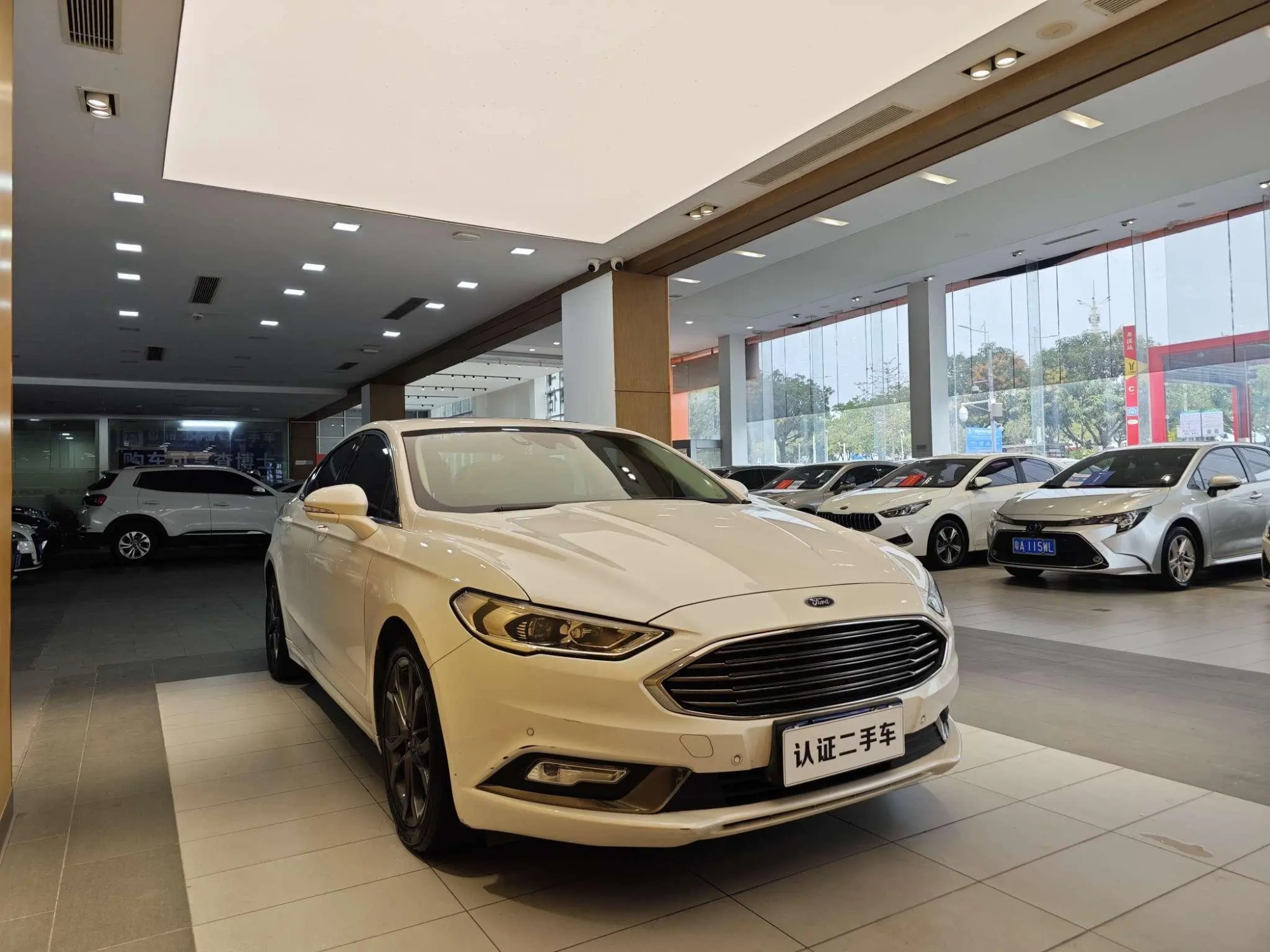 Ford Mondeo EcoBoost 180 Cognac Special Edition