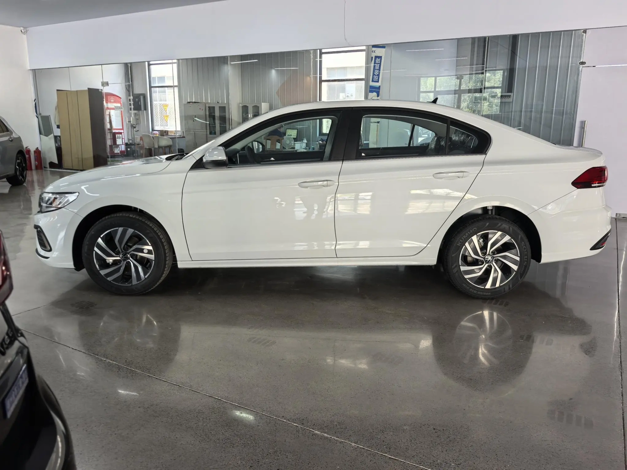 Volkswagen Bora 200TSI DSG Yuexing Navigation Edition