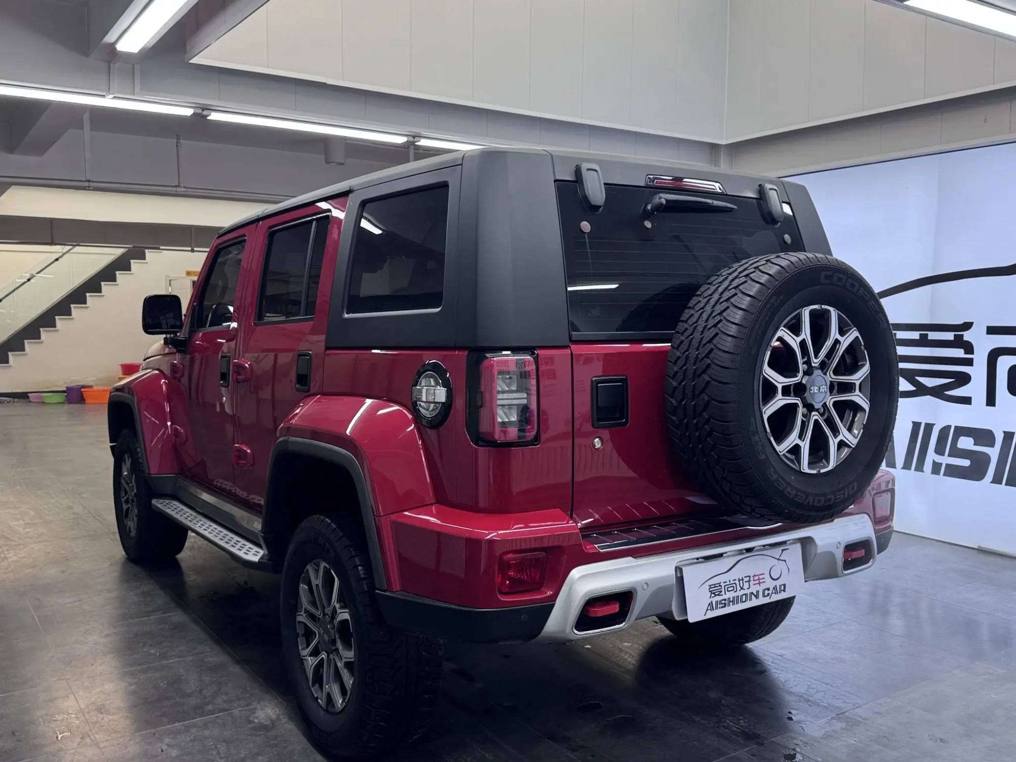 Beijing Beijing off-road BJ40 2.0T automatic four-wheel drive City Hunter edition knight type