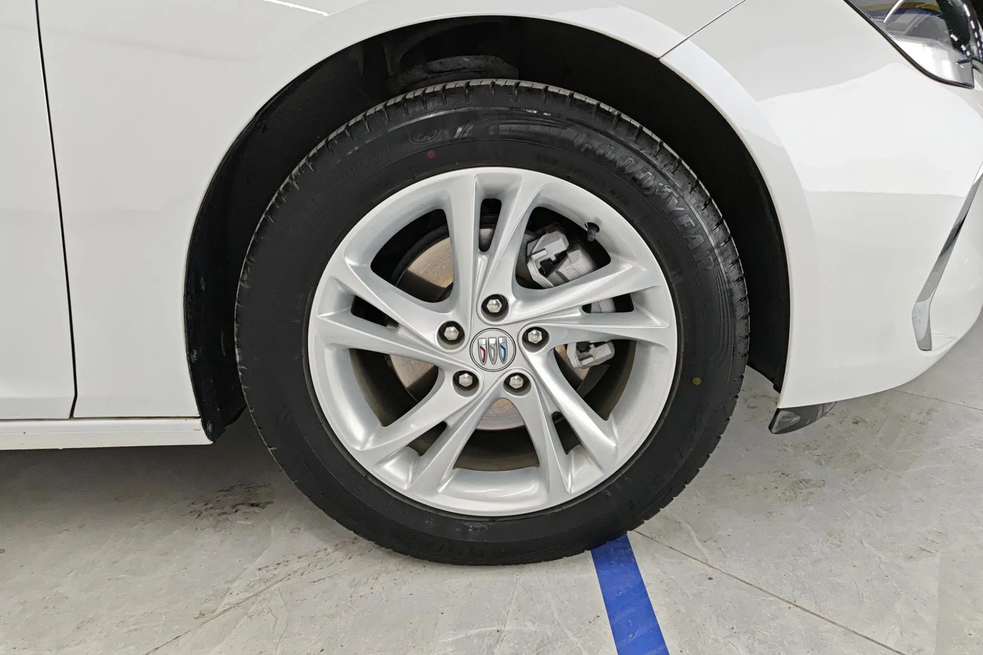 Buick Regal 25T Premium Edition