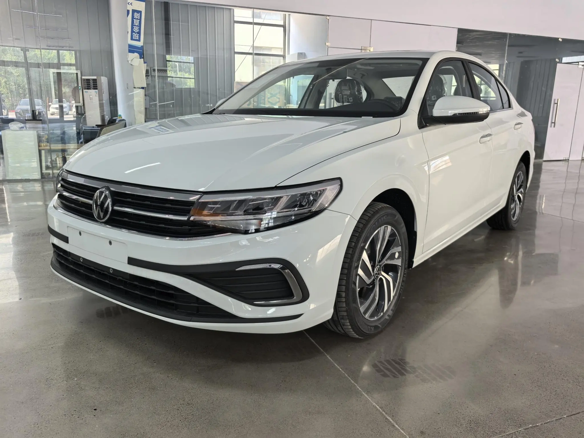Volkswagen Bora 200TSI DSG Yuexing Navigation Edition
