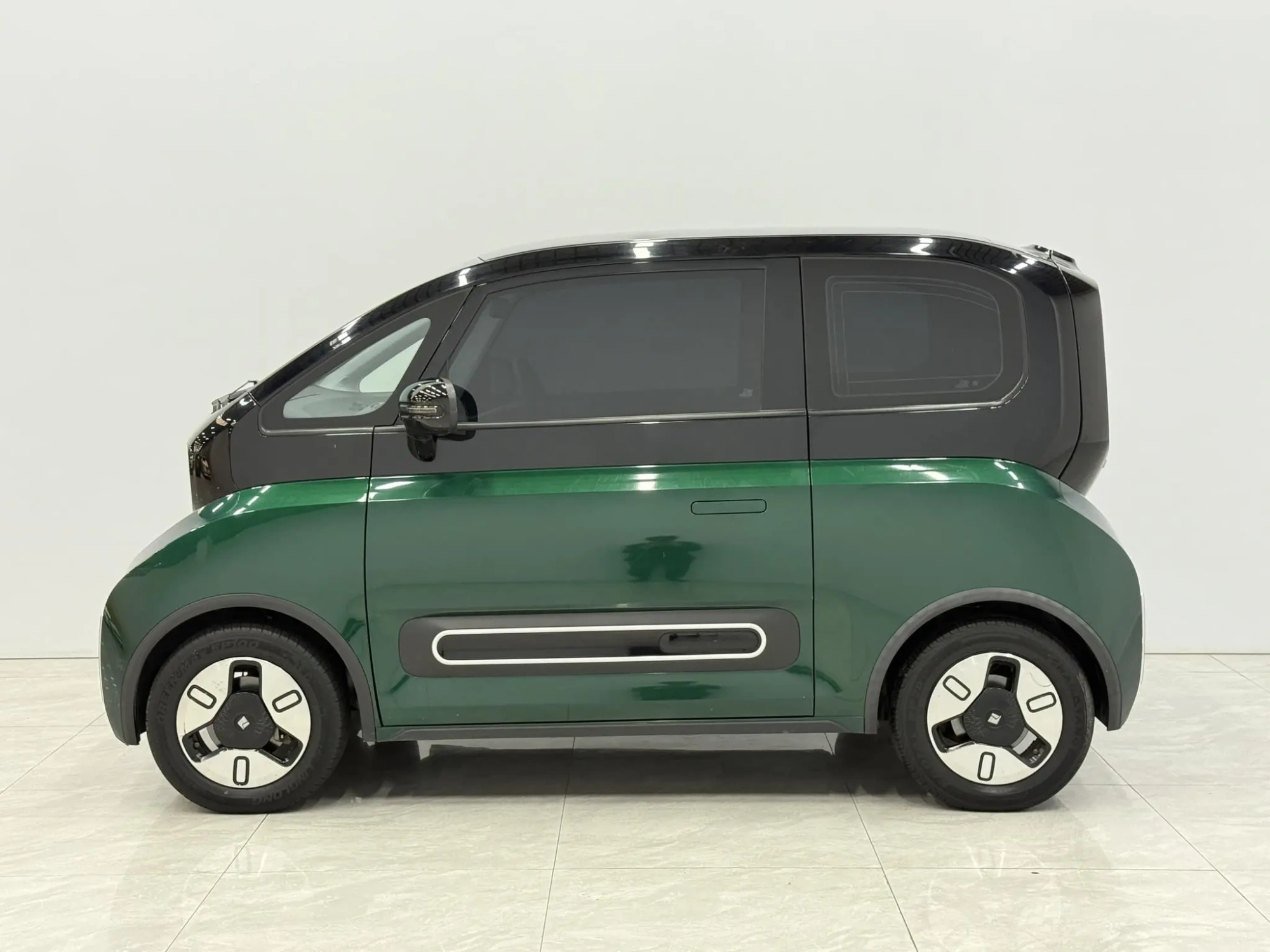 Baojun Baojun KiWi EV Designer Light Edition Ternary Lithium