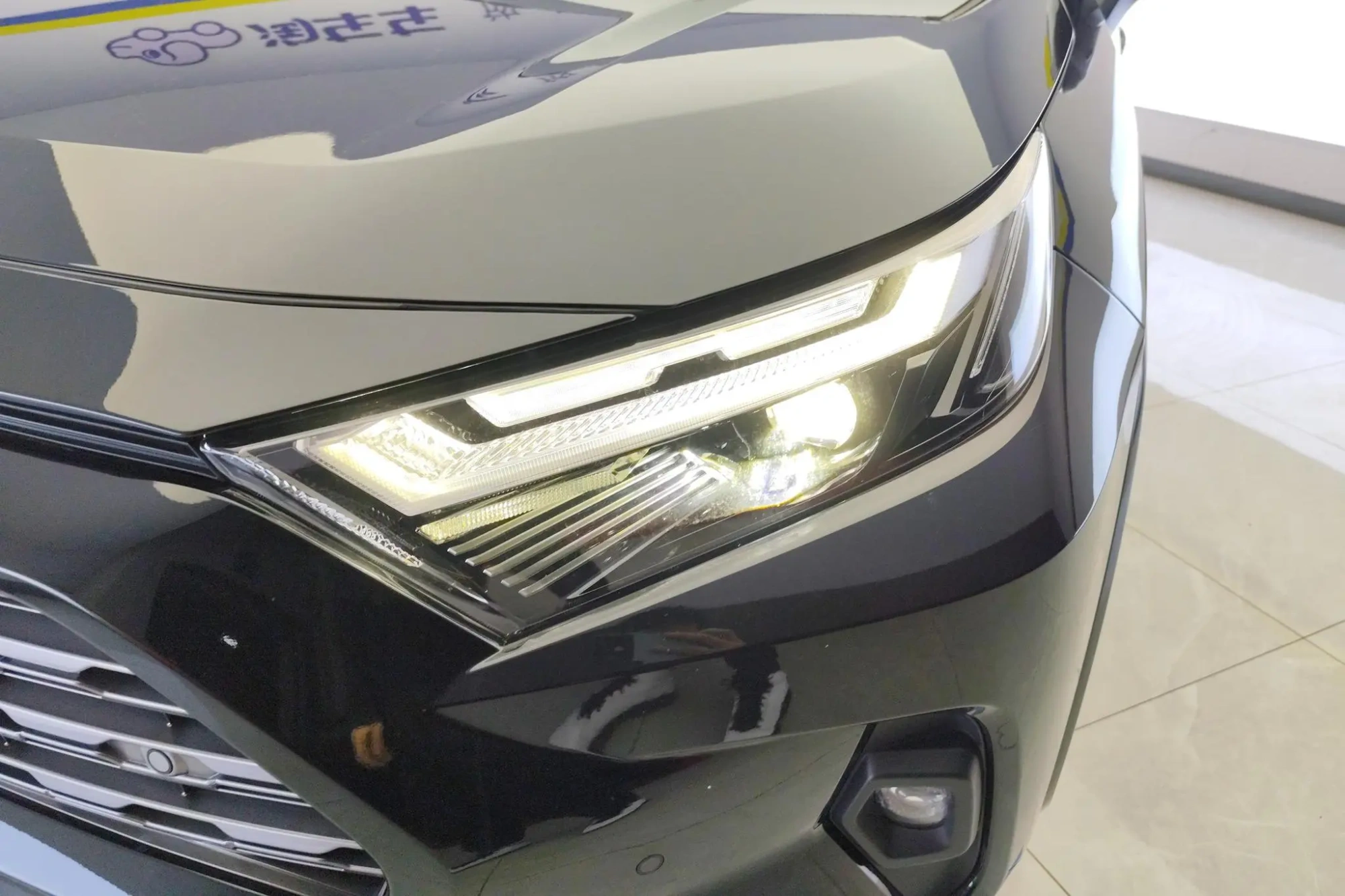 TOYOTA RAV4 Rongfang 2.0L CVT two-wheel drive fashion PLUS version