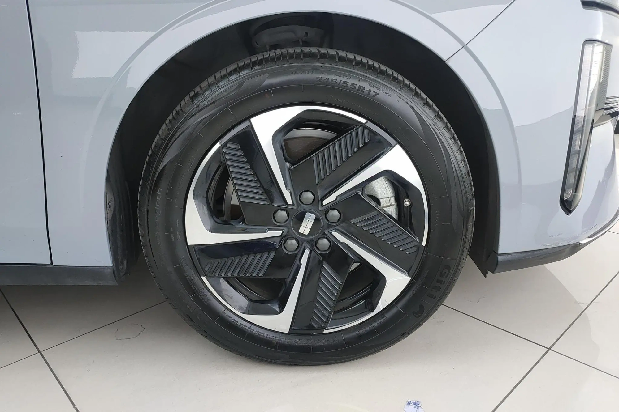 Geely Galaxy Galaxy L6 Longteng version 1.5T DHT 60km PLUS