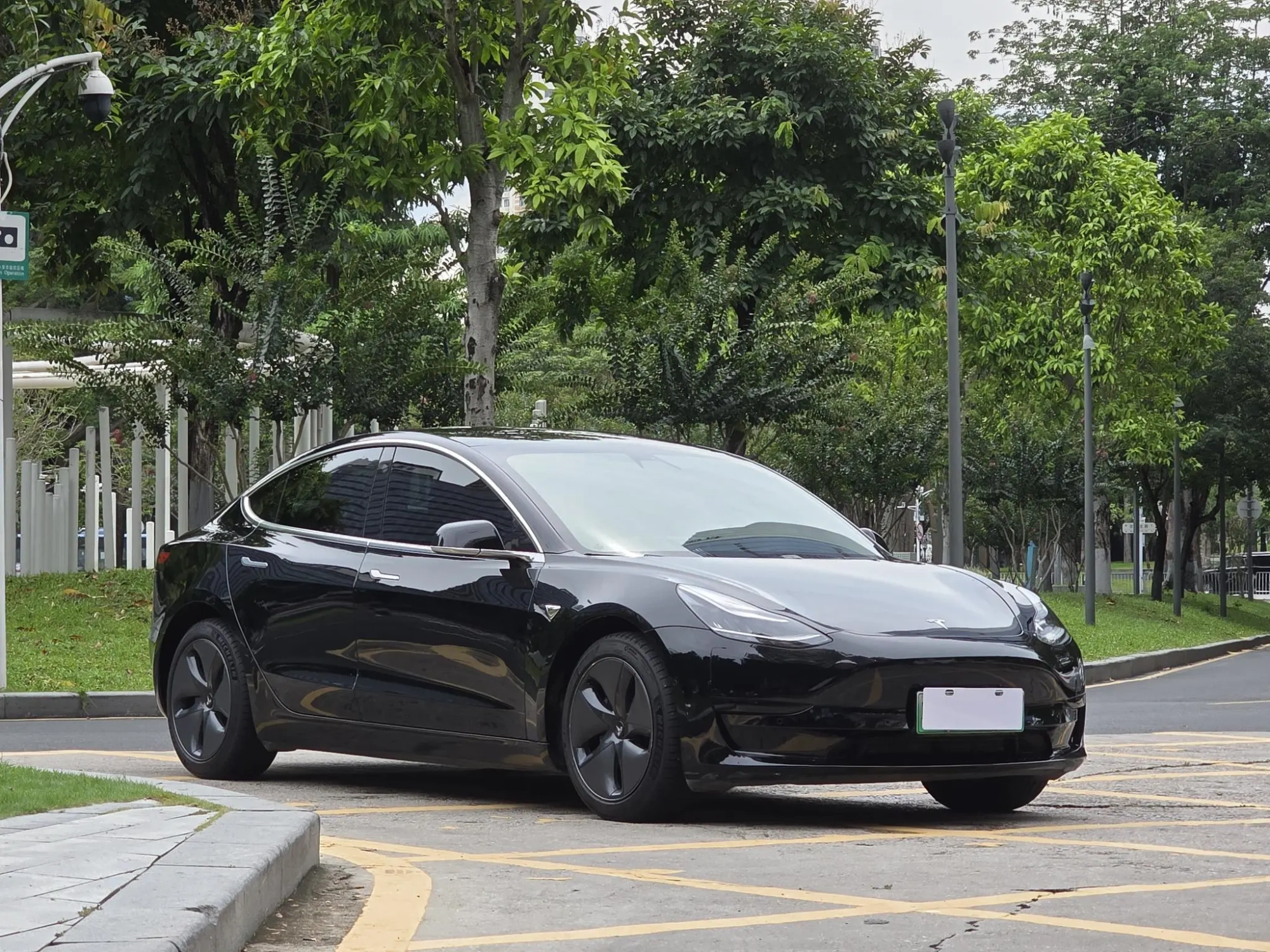 Tesla Model 3 Facelift standard battery life rear drive upgraded version
