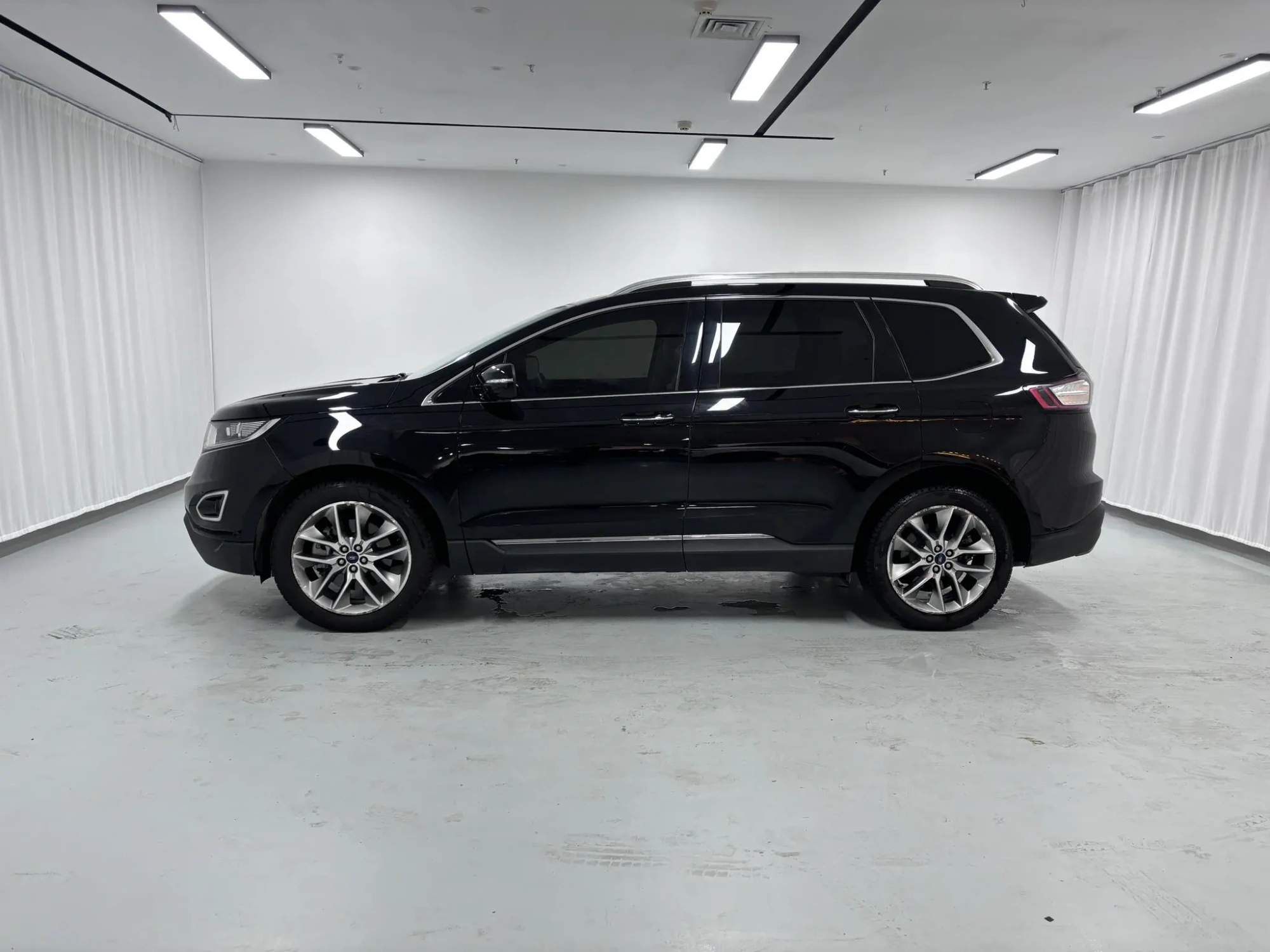 Ford Sharp World EcoBoost 245 four-wheel drive Zunrui Plus 7-seater country V