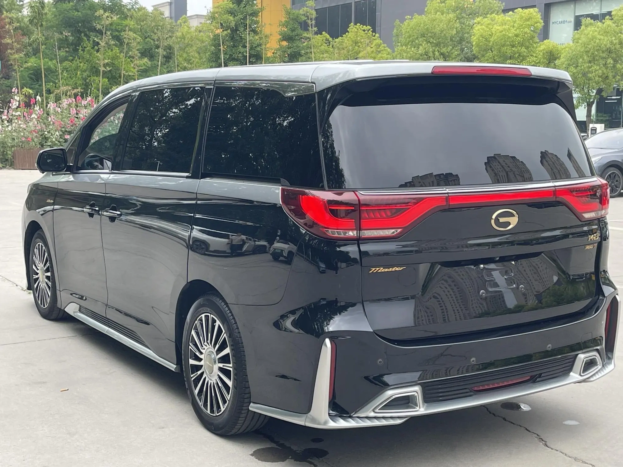 GAC Trumpchi M8 Master Series 390T four-seater Royal Edition