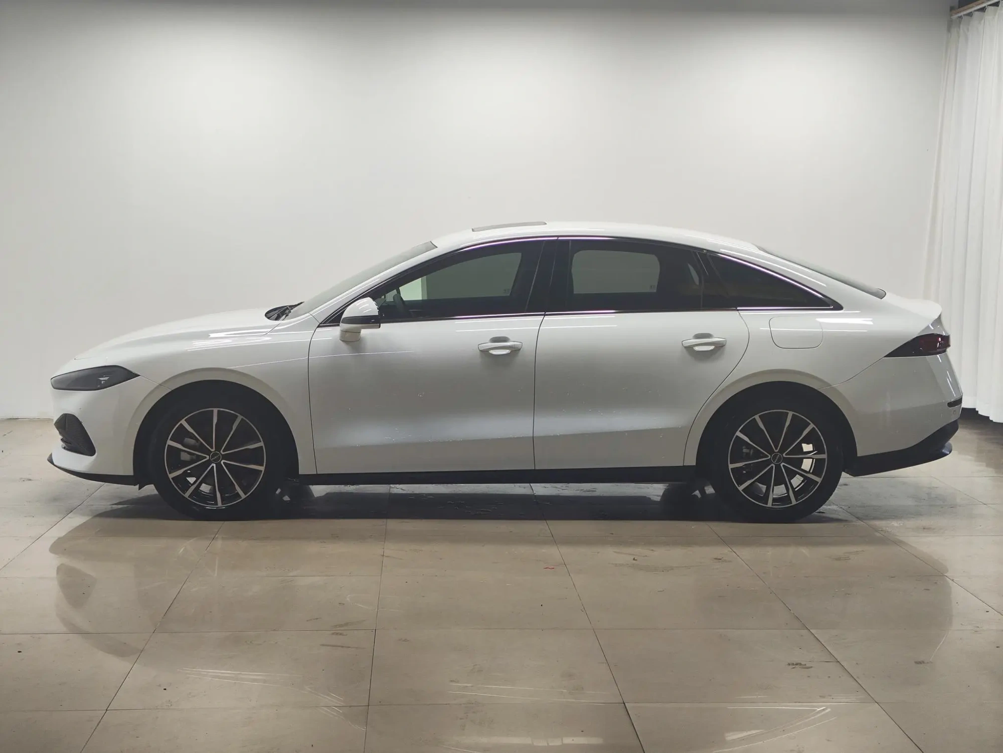 Roewe Roewe D7 DMH 125 World Championship Edition
