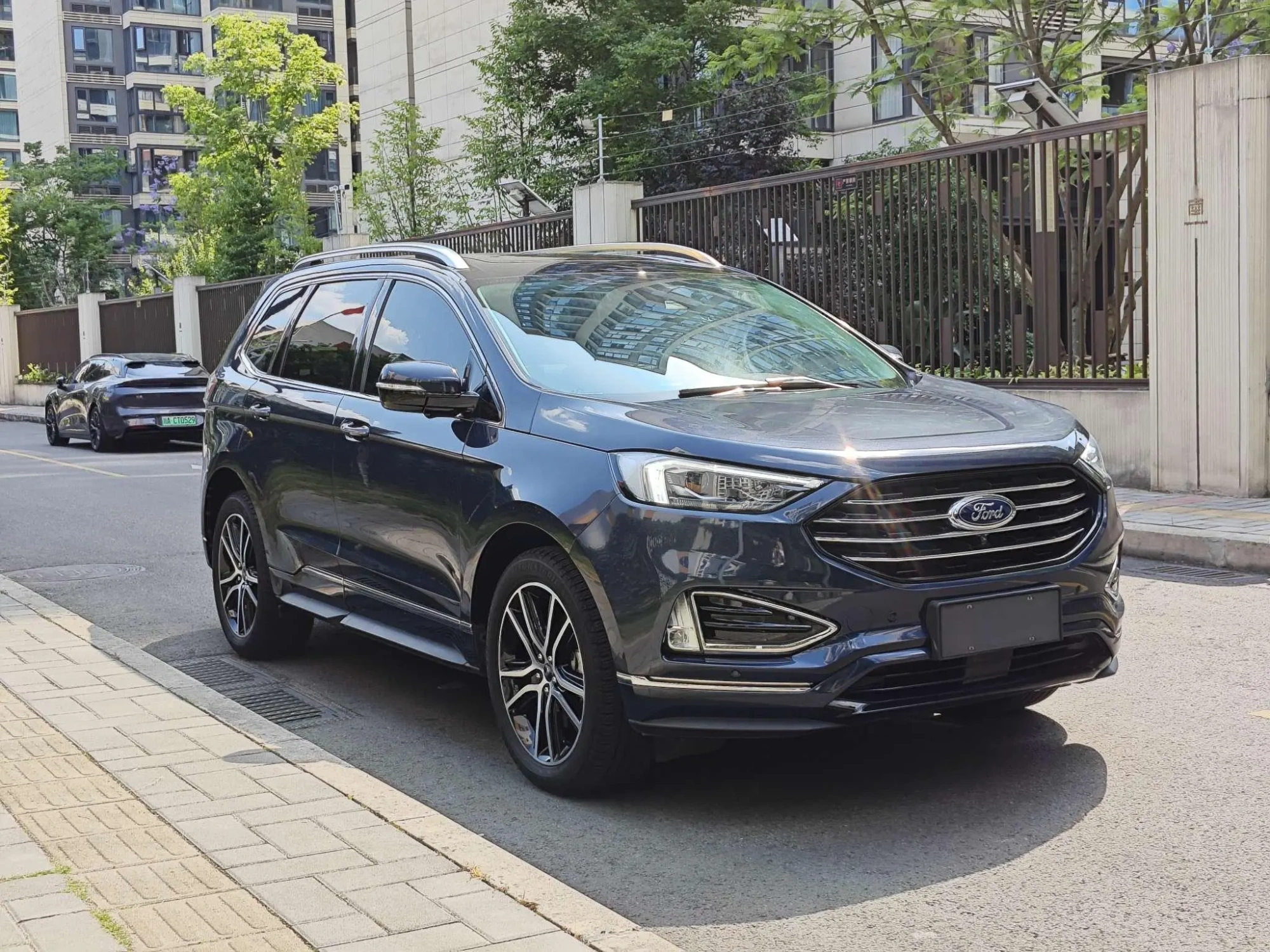 Ford Sharp World EcoBoost 245 two-wheel drive Hao Rui type 7-seater