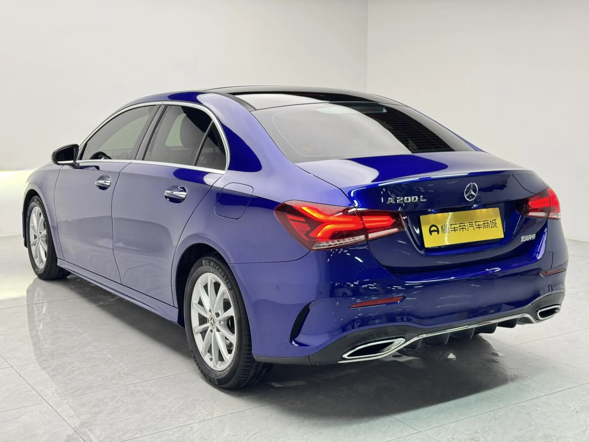 Mercedes-Benz Mercedes-Benz A-class A 200 L sports sedan