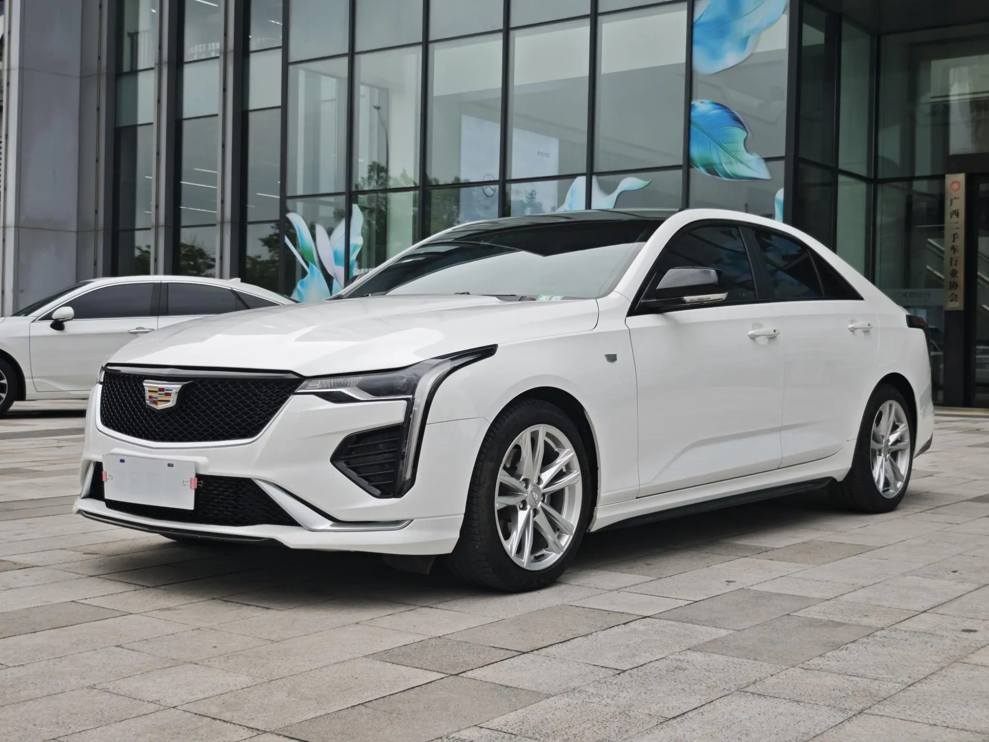 Cadillac Cadillac CT4 28T fashion type