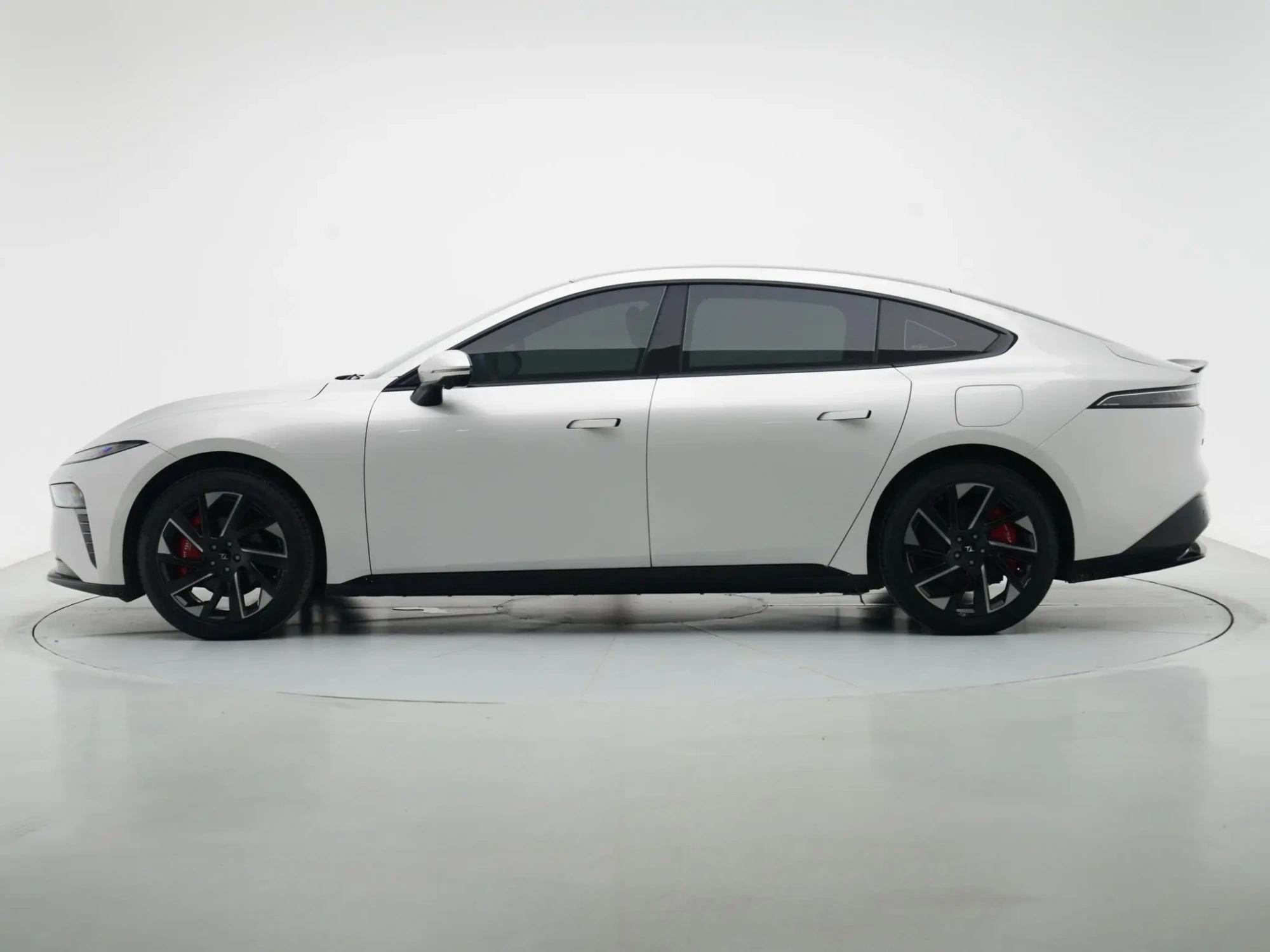 Dongfeng eπ eπ007 Pure electric 530Pro version