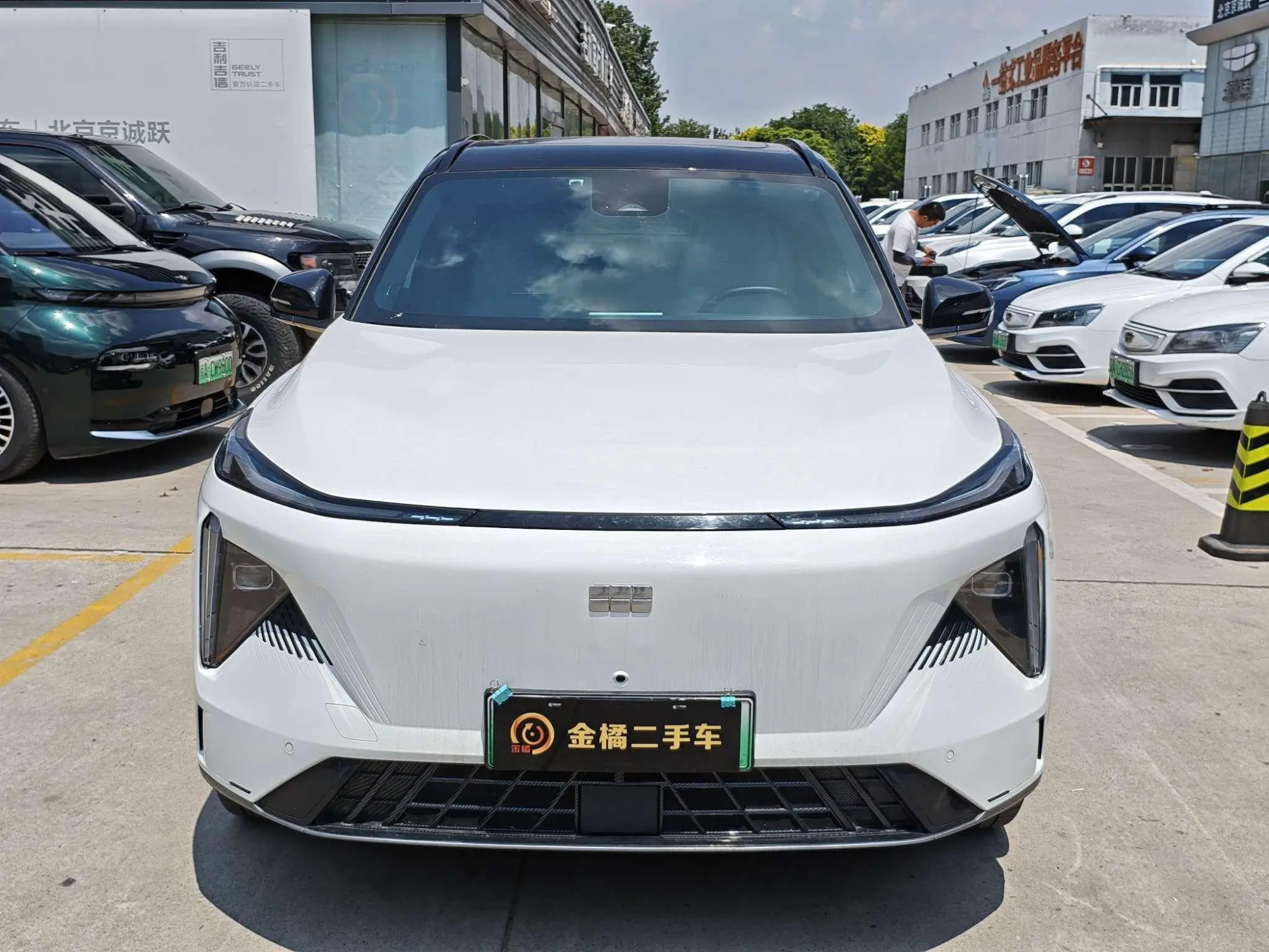 Geely Galaxy Galaxy L7 1.5T DHT 115km Starship