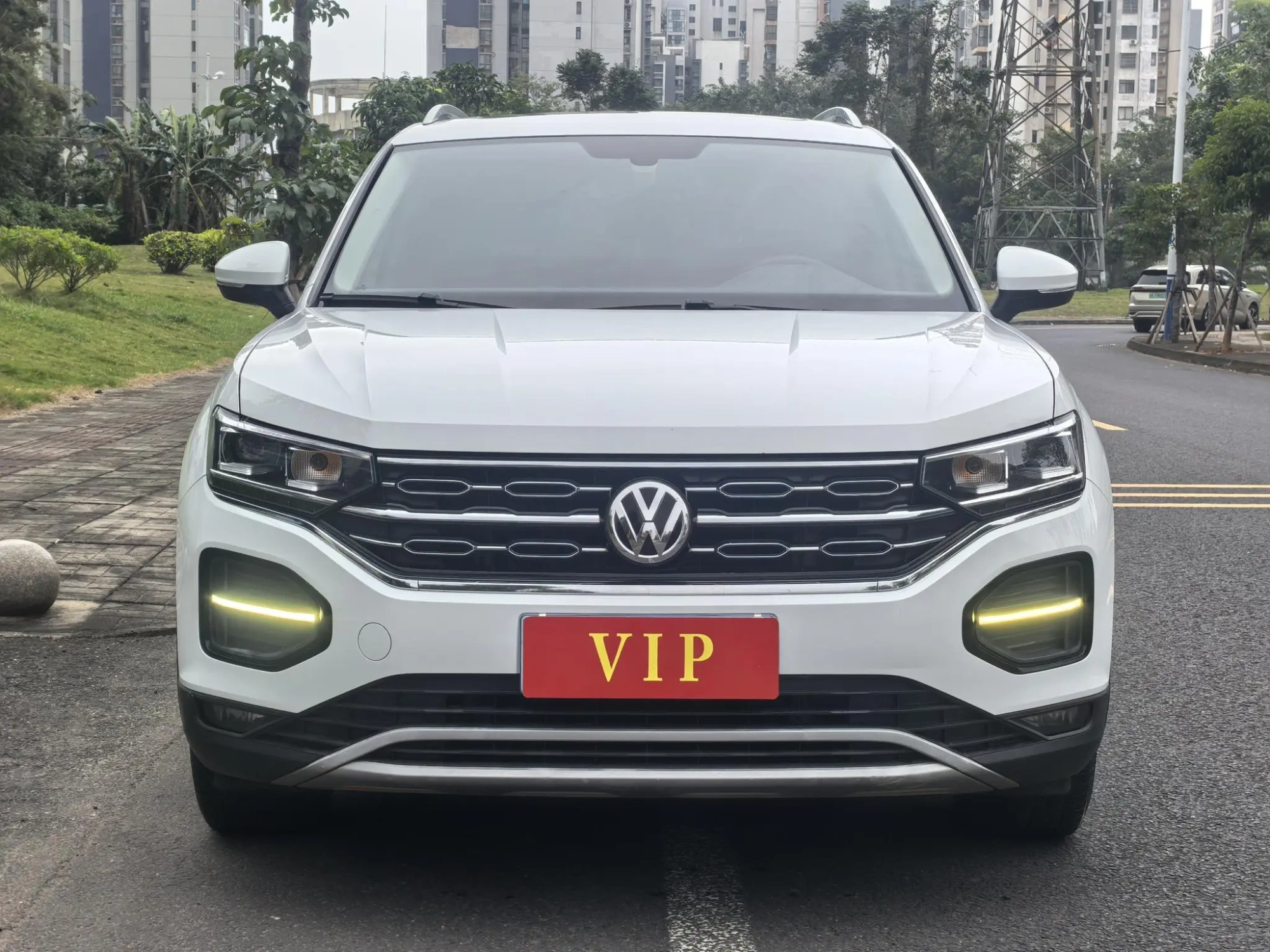 Volkswagen Tanyue 330TSI two-wheel drive luxury country VI