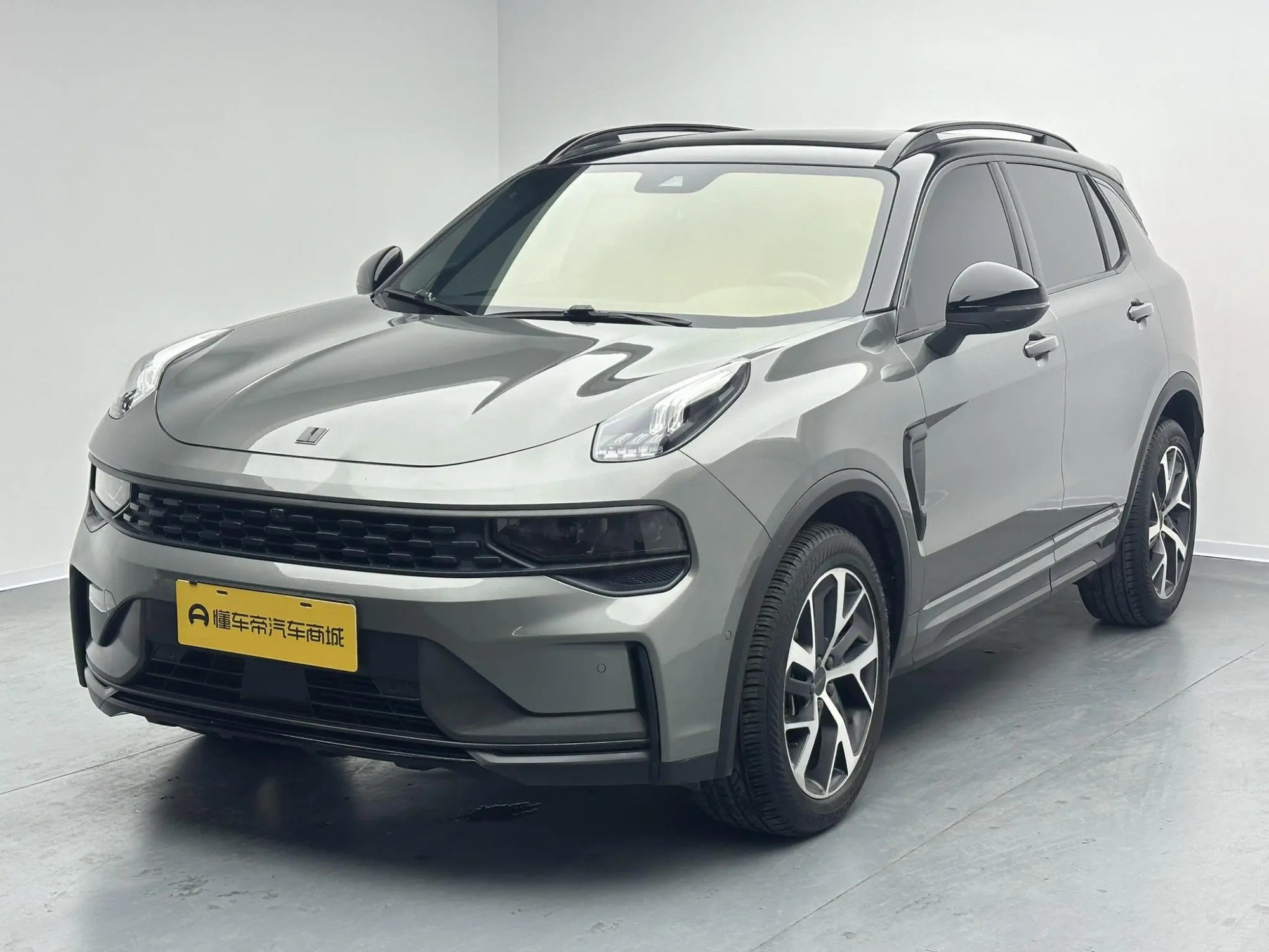 LYNK & CO Lynk 01 2.0TD four-wheel drive Halo