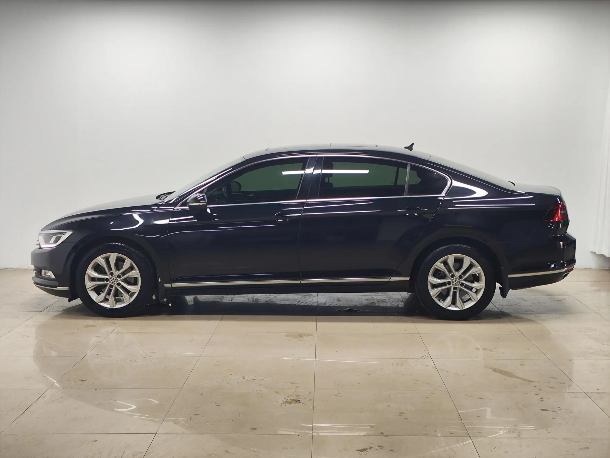 Volkswagen Magotan 330TSI DSG Luxury Country VI