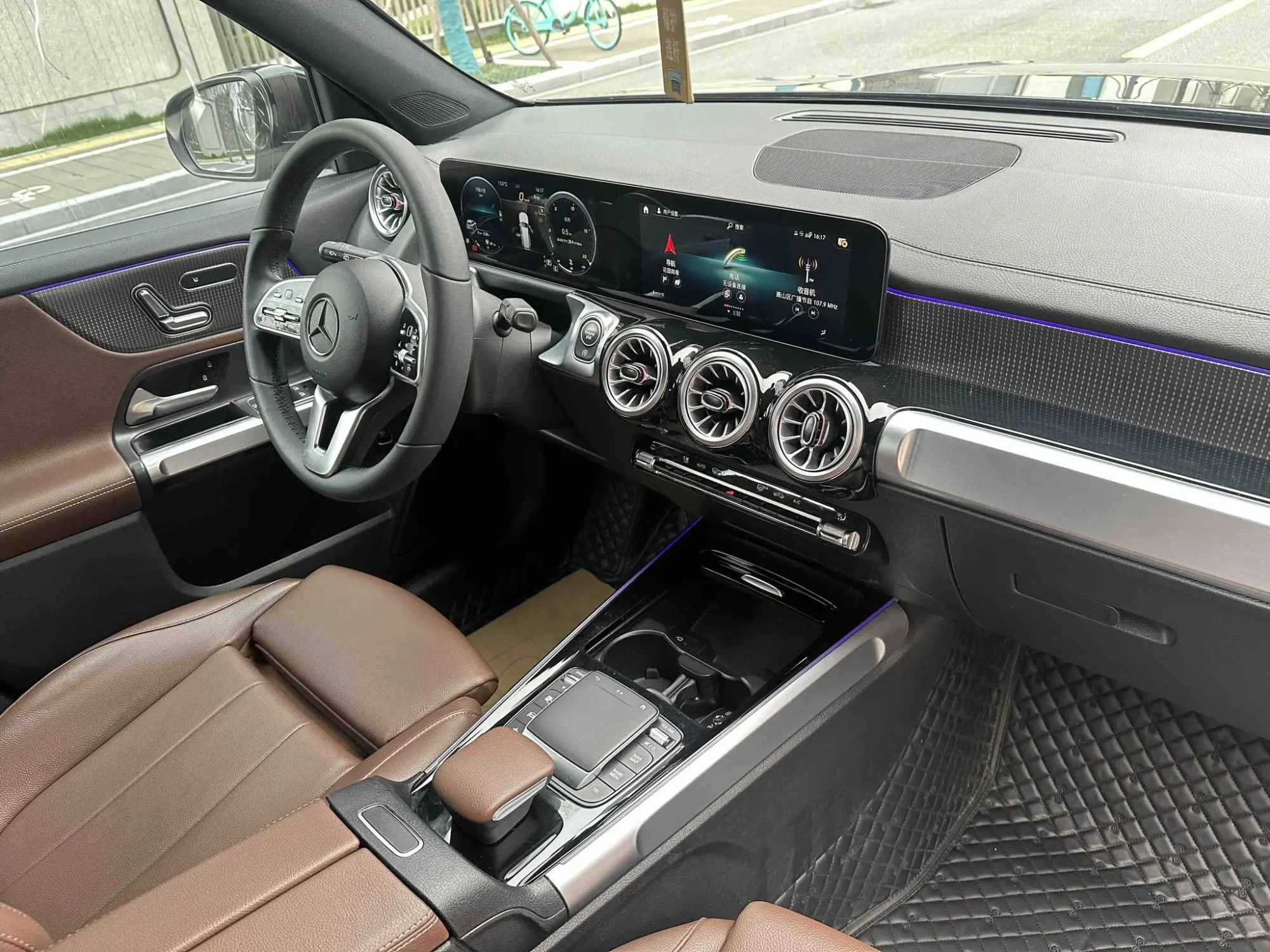 Mercedes-Benz Mercedes-Benz GLB GLB 200 fashion type