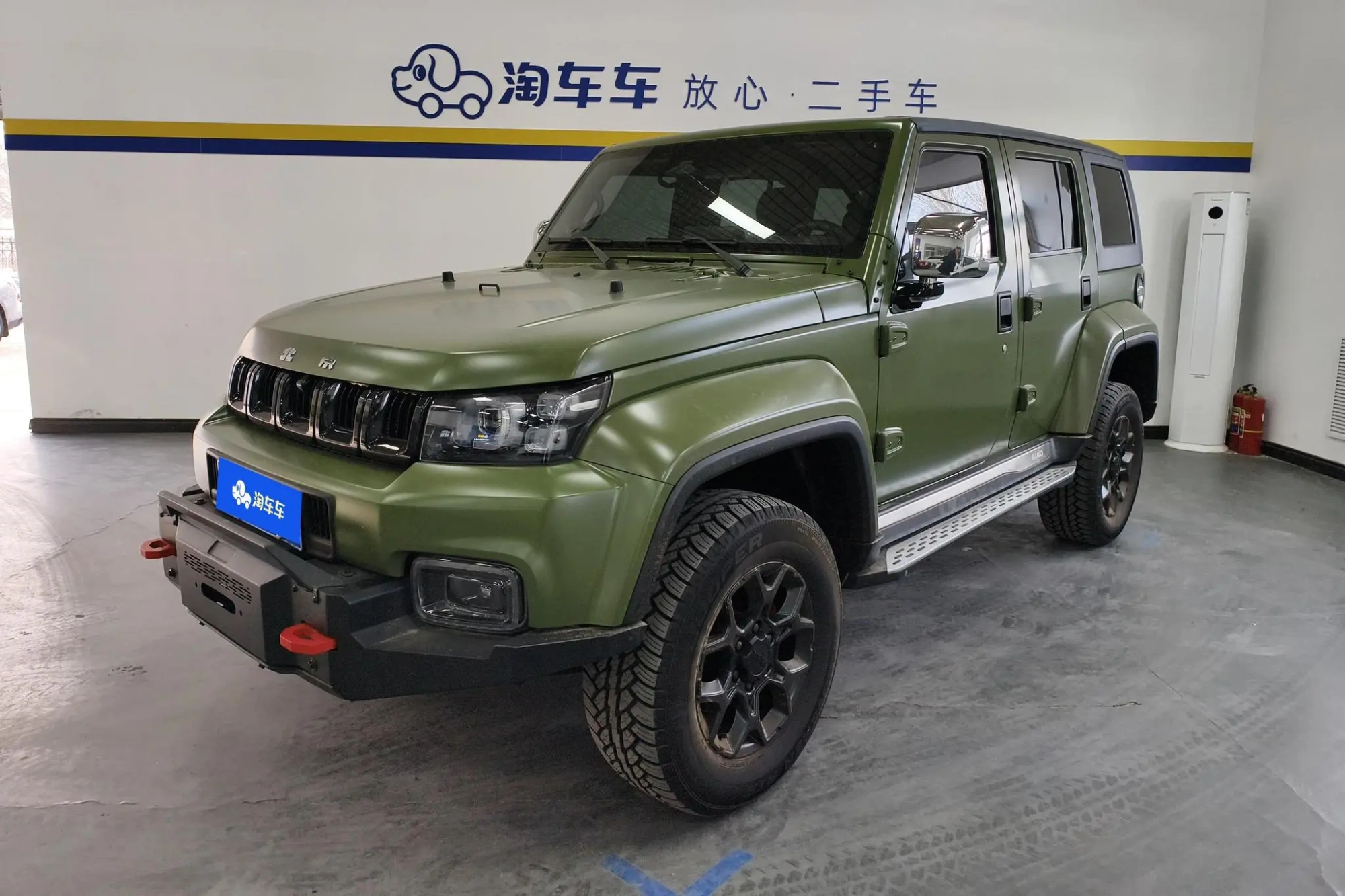 Beijing Beijing off-road BJ40 2.0D automatic four-wheel drive blade Hero version knight type