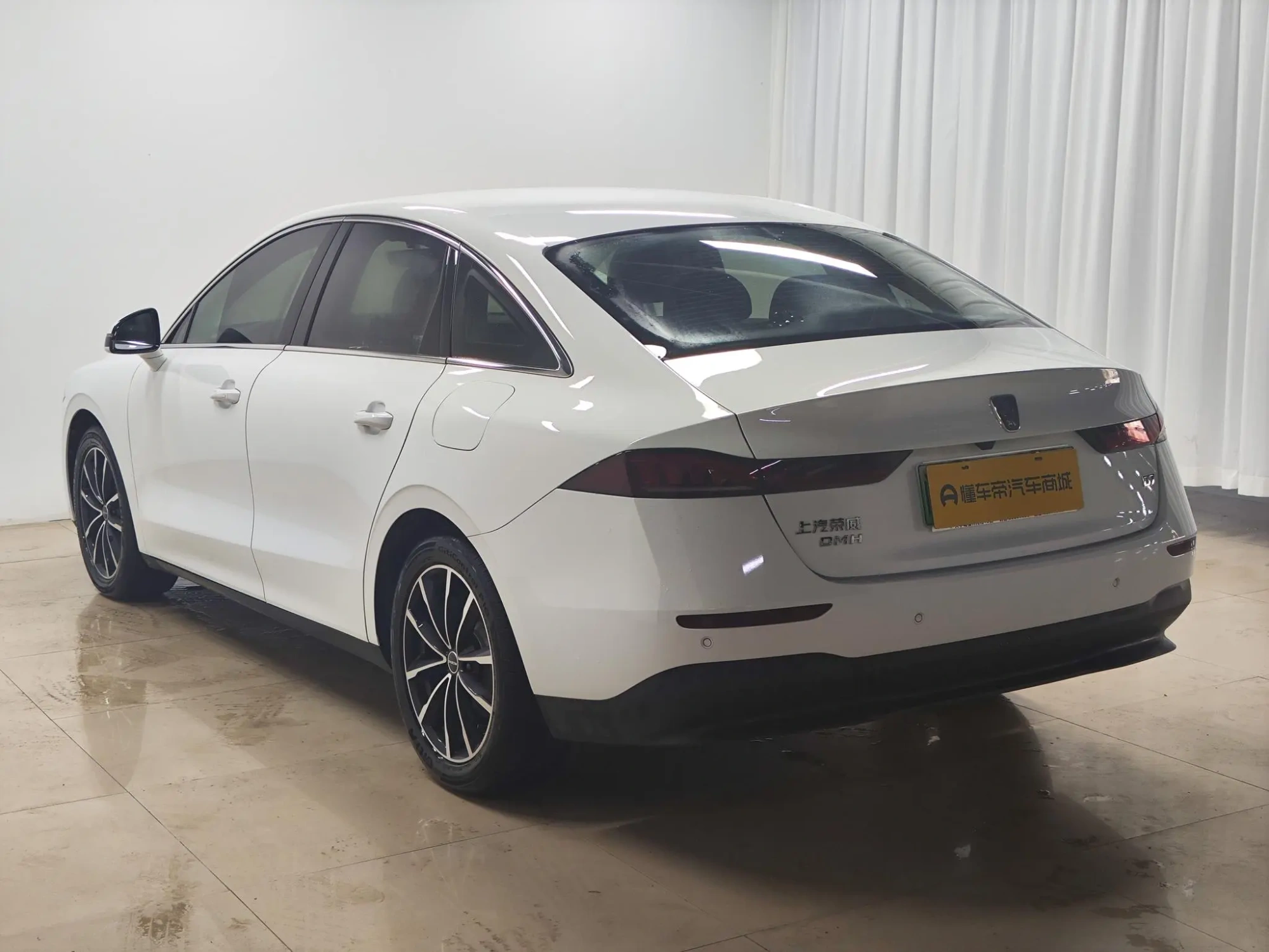Roewe Roewe D7 DMH 125 World Championship Edition