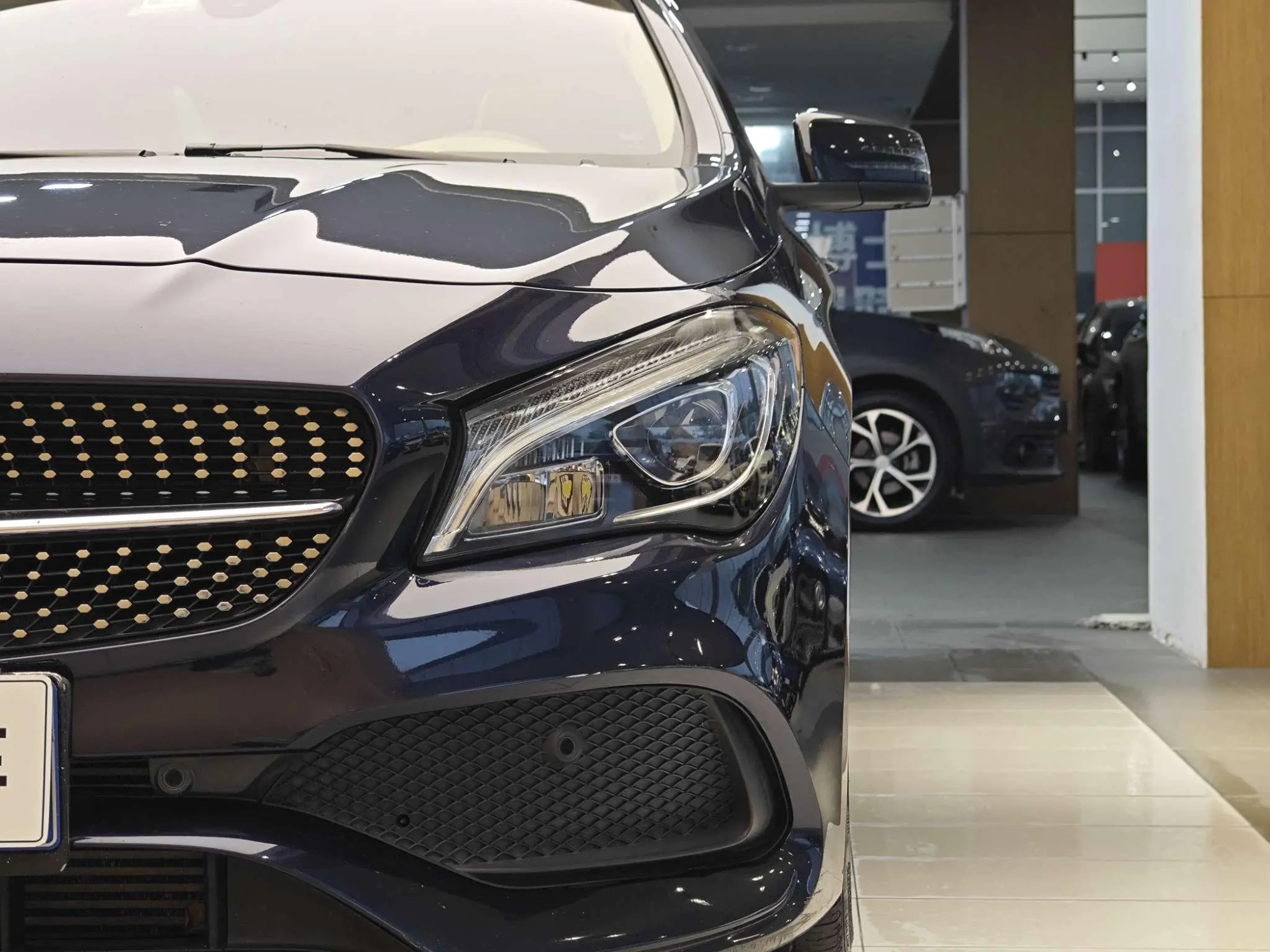Mercedes-Benz Mercedes-Benz CLA CLA 220 4MATIC