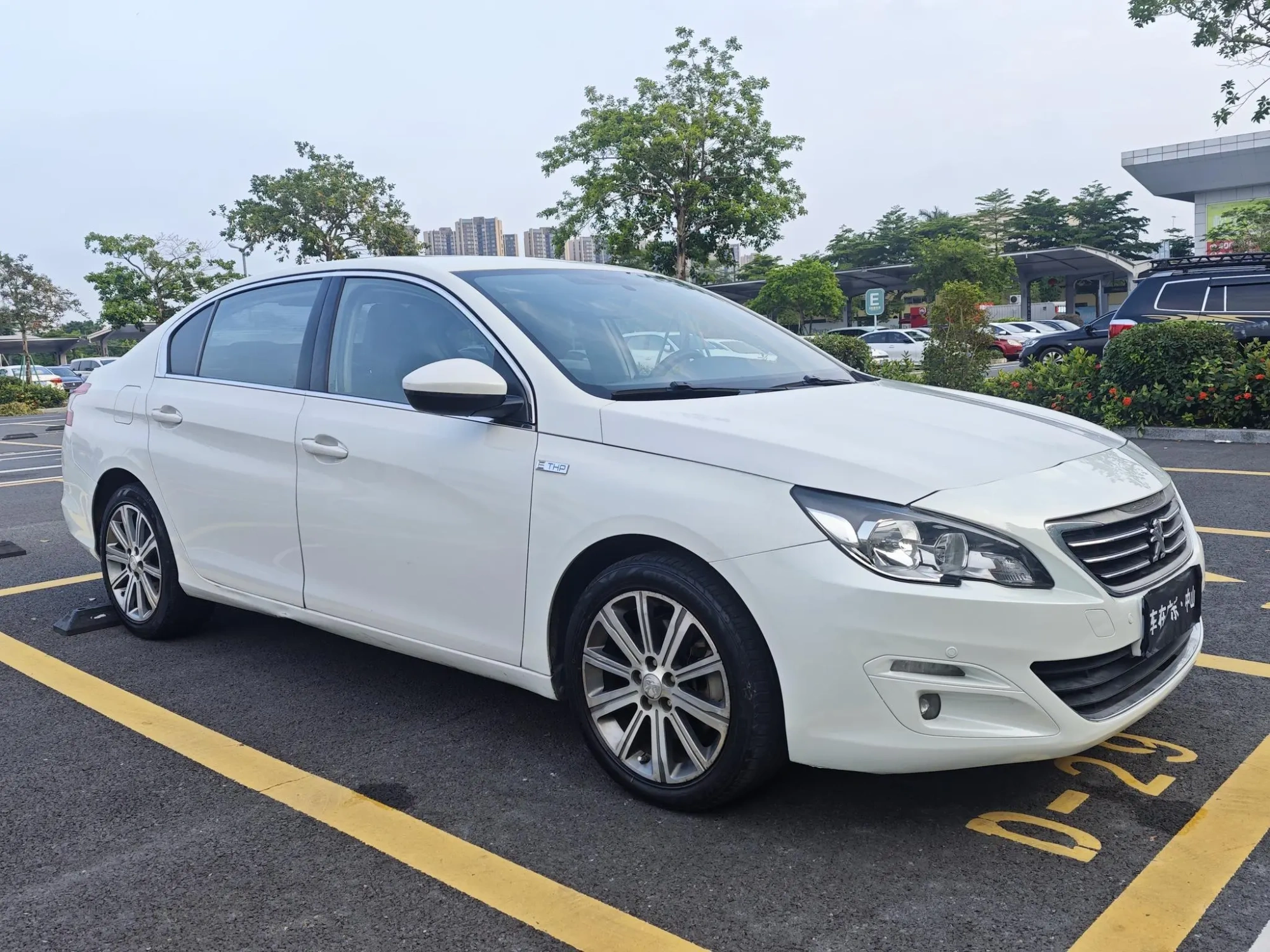 Peugeot Peugeot 408 1.6T Automatic Deluxe Edition