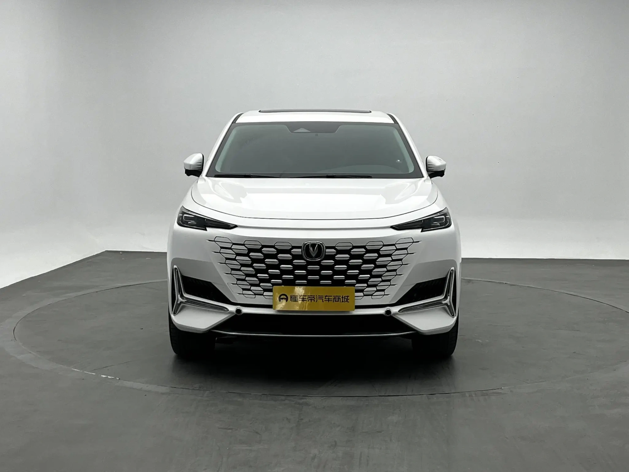 Changan Changan UNI-K Smart iDD Blue Whale iDD 1.5T 130km Premium type