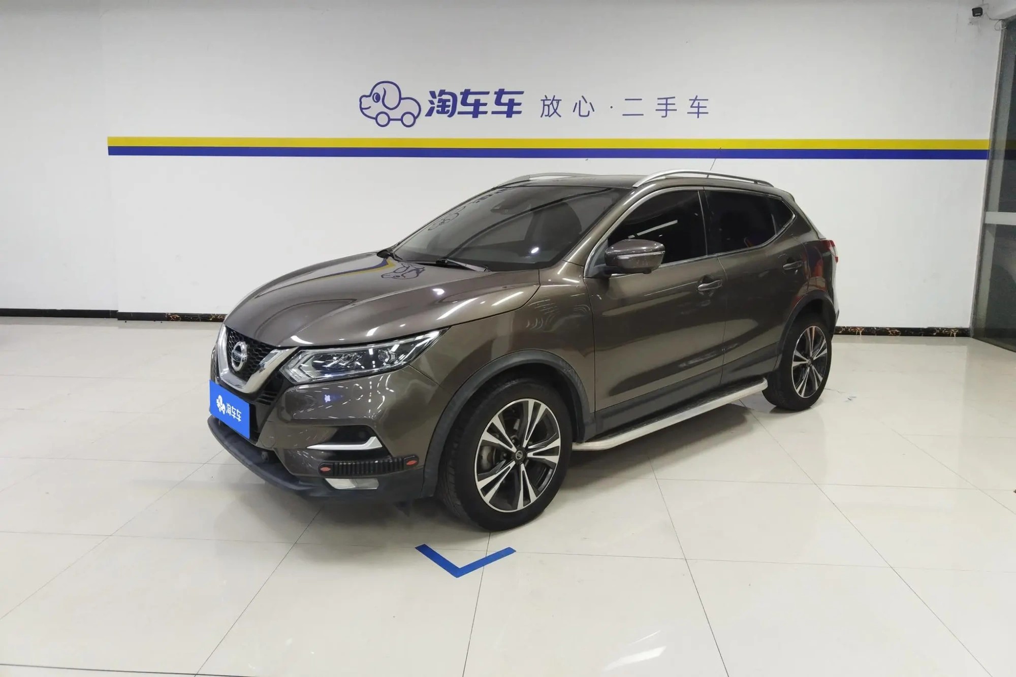 Nissan Qashqai 2.0 L XV Prem Deluxe Edition