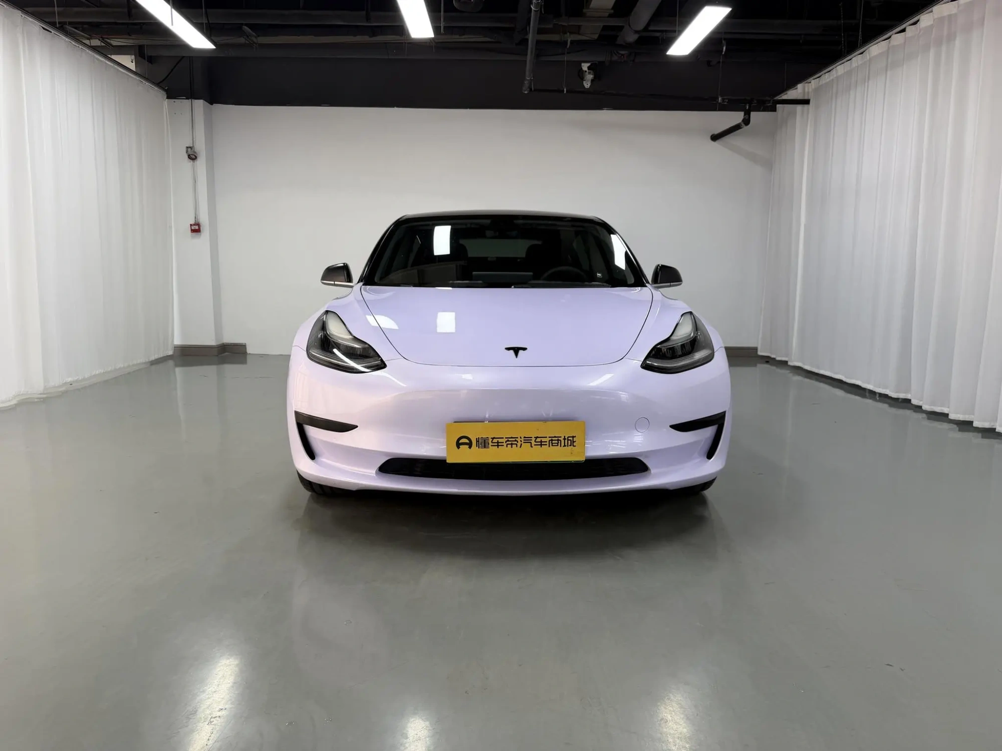 Tesla Model 3 Upgraded version of standard battery life rear drive