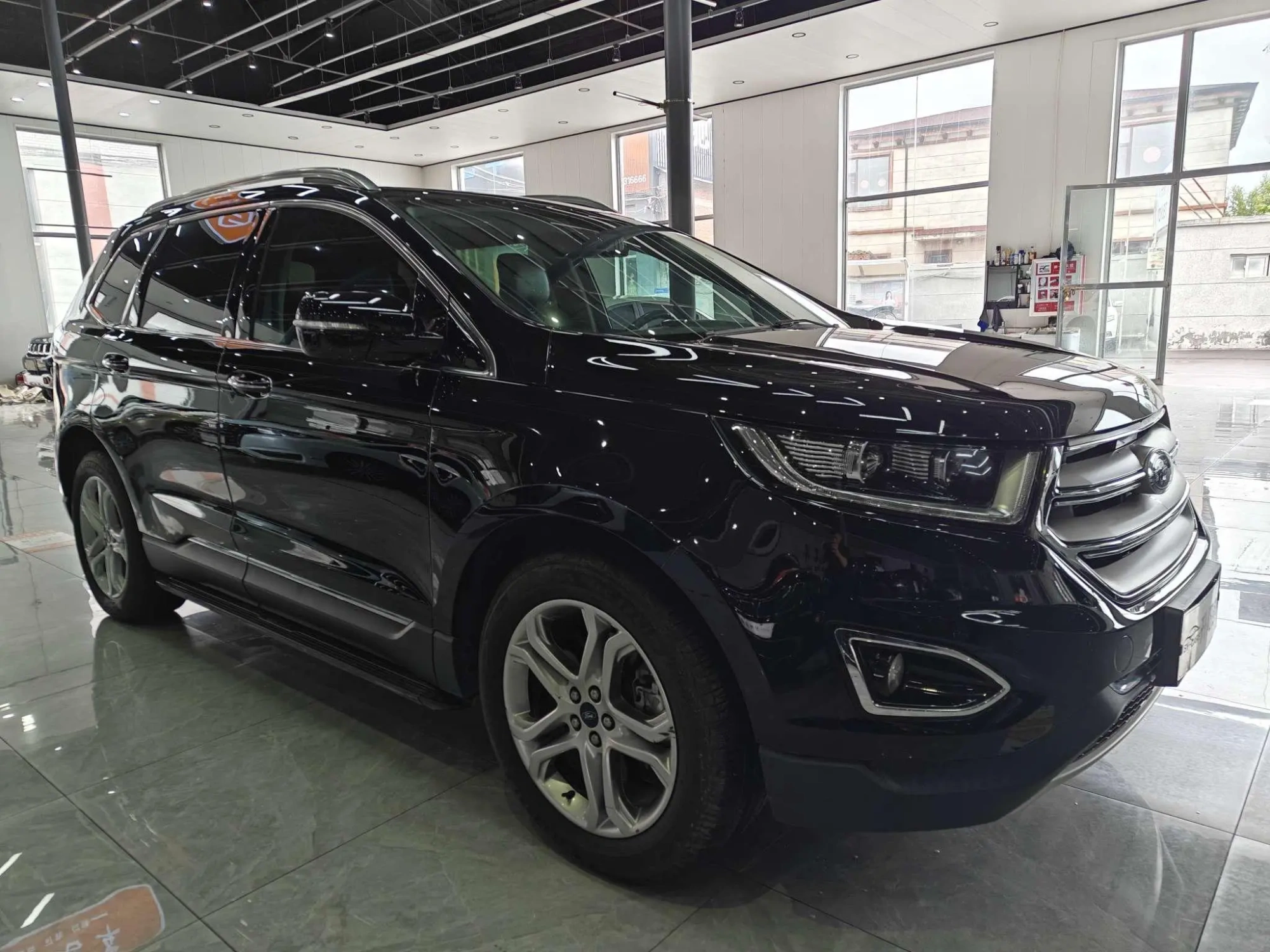 Ford Sharp World EcoBoost 245 two-wheel drive Hao Rui type 7-seater country V