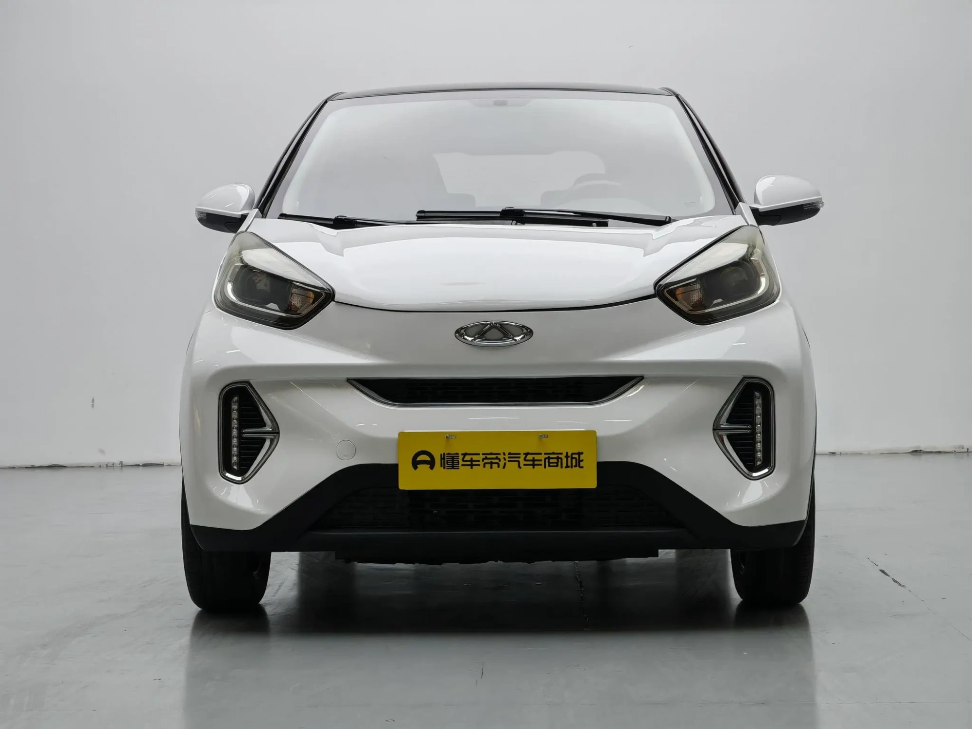 Chery Fulwin Little ant Sweet powder semi-sugar version lithium iron phosphate 30.7 kWh 30kW 301km