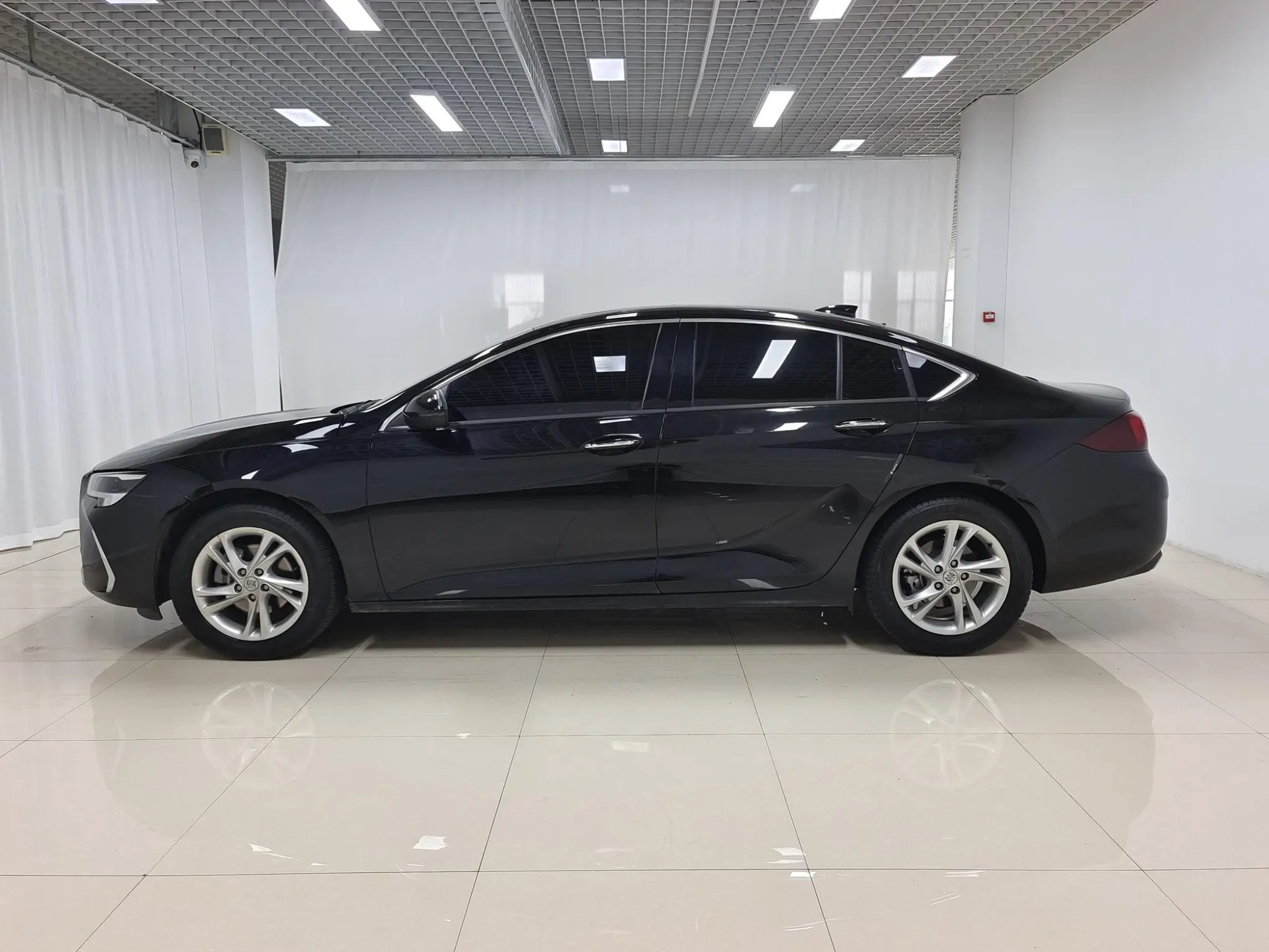 Buick Regal 25T Premium Edition