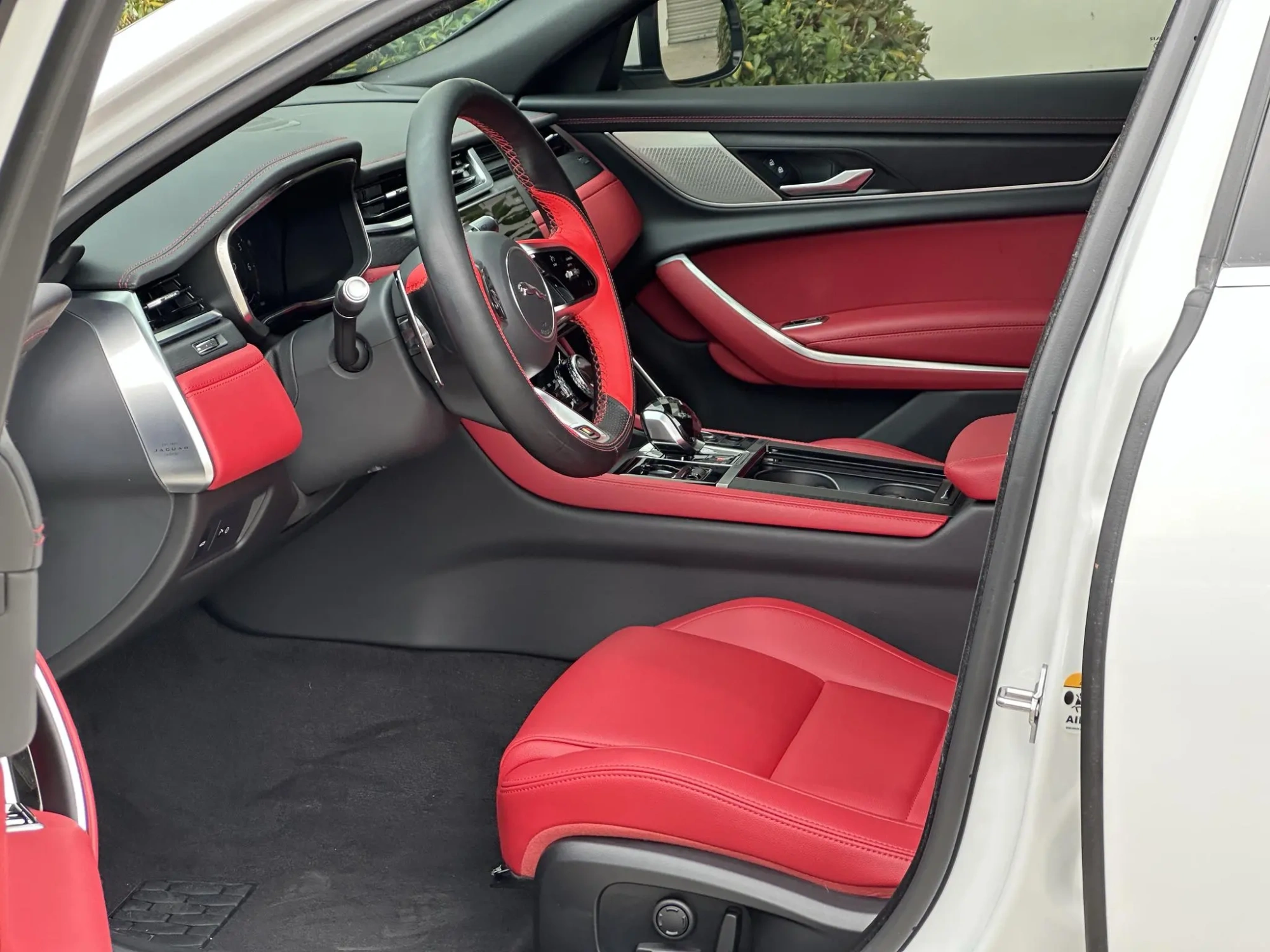 Jaguar Jaguar XFL 2.0T P250 two-wheel drive elite sports edition