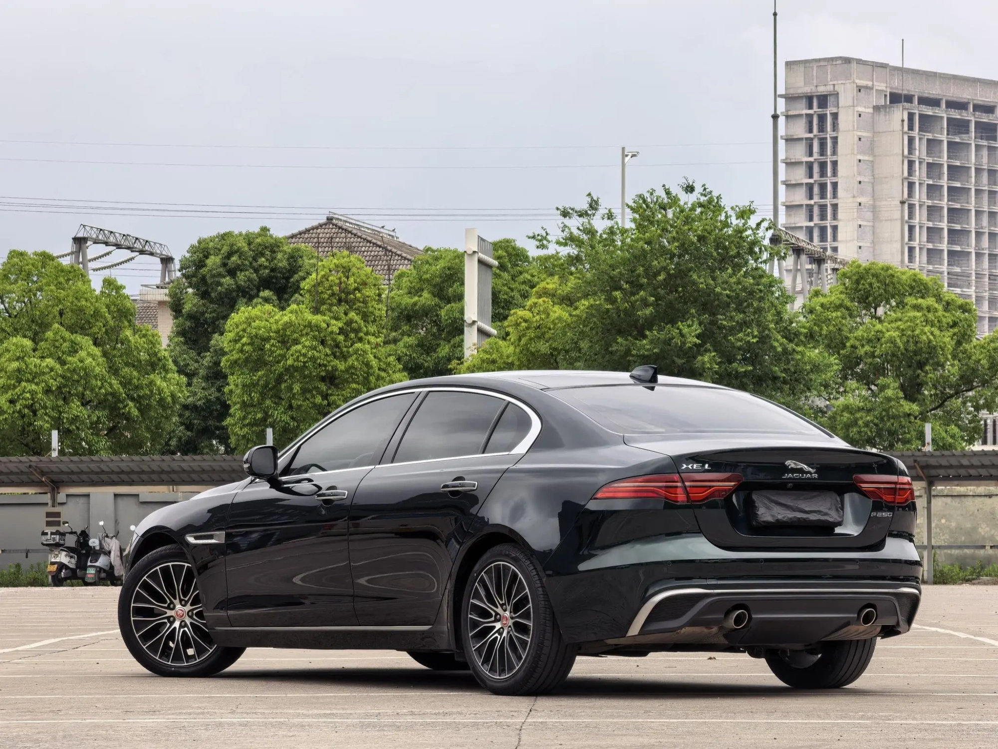 Jaguar Jaguar XEL 2.0T 250PS S aggressive and elegant version